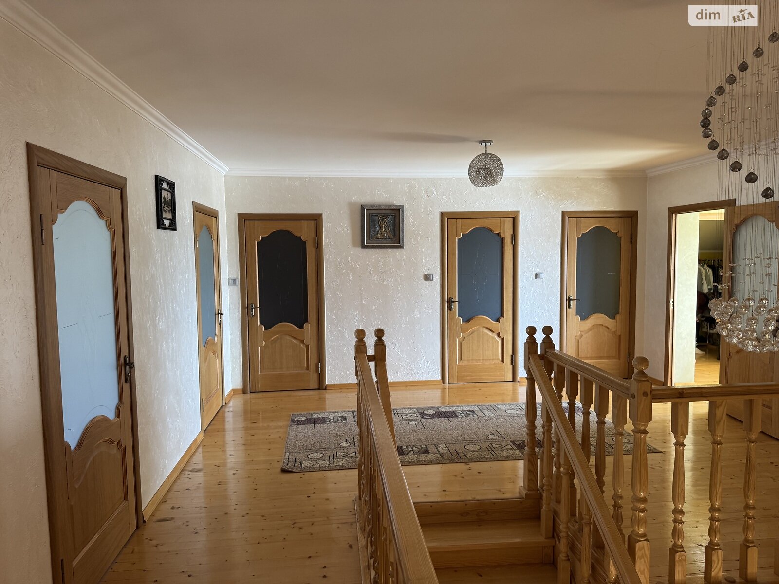 двоповерховий будинок, 350 кв. м, кирпич. Продаж у Королеві фото 1 двоповерховий будинок, 350 кв. м, кирпич. Продаж у Королеві фото 1