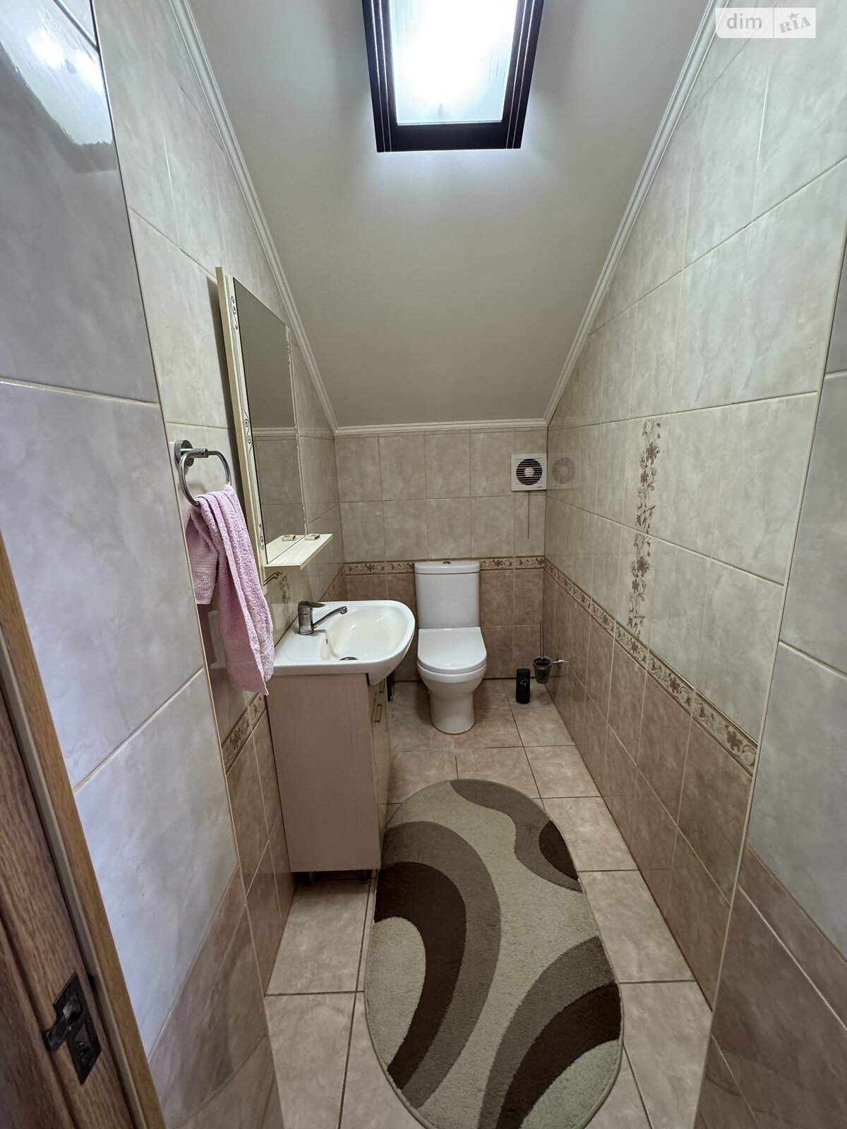 двоповерховий будинок, 350 кв. м, кирпич. Продаж у Королеві фото 1 двоповерховий будинок, 350 кв. м, кирпич. Продаж у Королеві фото 1