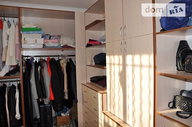 трехэтажный дом с ремонтом, 290 кв. м, кирпич. Продажа в Кмитовом фото 1 трехэтажный дом с ремонтом, 290 кв. м, кирпич. Продажа в Кмитовом фото 1