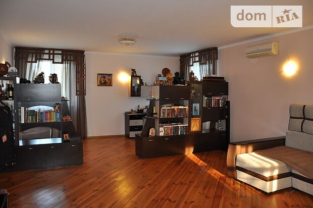 трехэтажный дом с ремонтом, 290 кв. м, кирпич. Продажа в Кмитовом фото 1 трехэтажный дом с ремонтом, 290 кв. м, кирпич. Продажа в Кмитовом фото 1