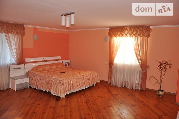 трехэтажный дом с ремонтом, 290 кв. м, кирпич. Продажа в Кмитовом фото 1 трехэтажный дом с ремонтом, 290 кв. м, кирпич. Продажа в Кмитовом фото 1