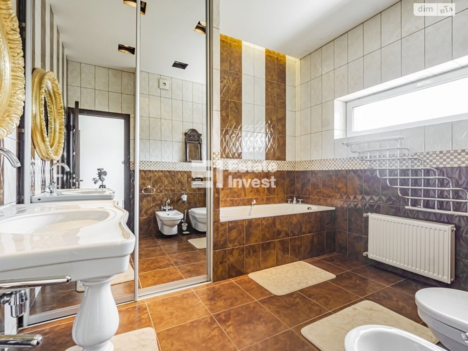 двоповерховий будинок з гаражем, 350 кв. м, цегла. Продаж у Коротичі фото 1 двоповерховий будинок з гаражем, 350 кв. м, цегла. Продаж у Коротичі фото 1