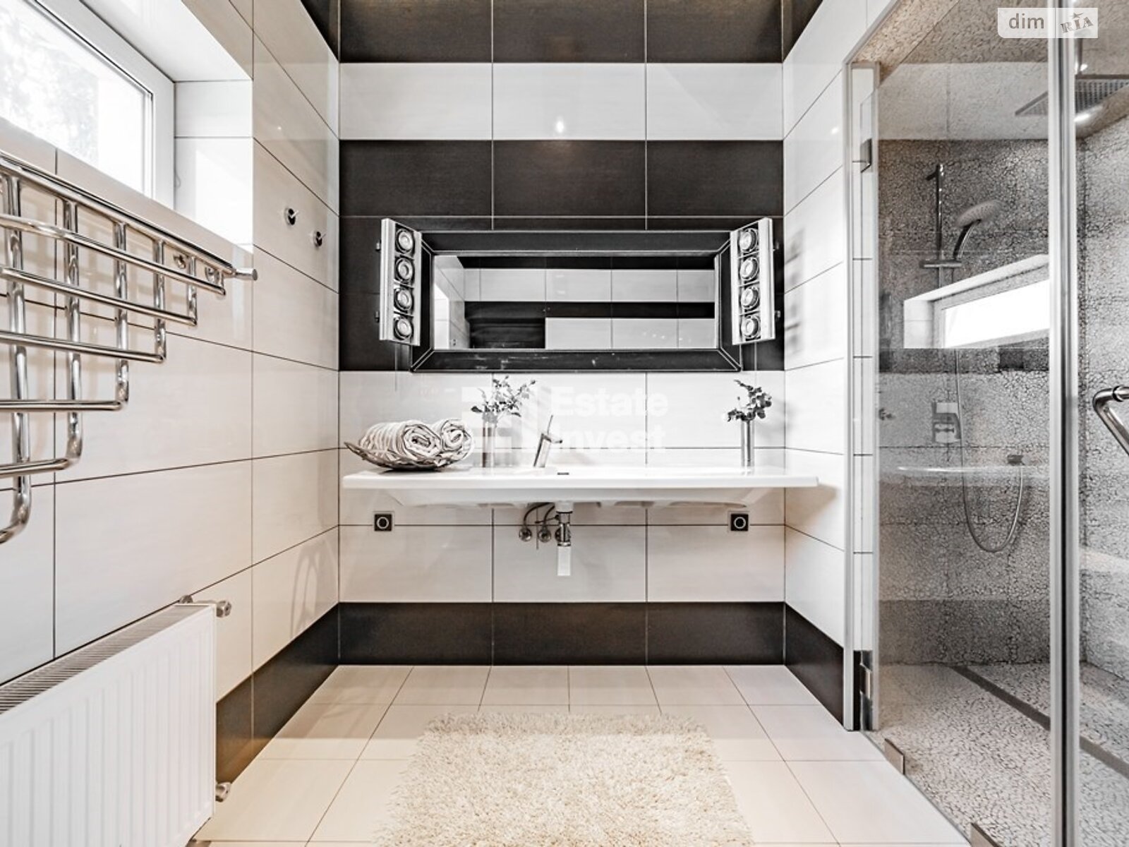 двоповерховий будинок з гаражем, 350 кв. м, цегла. Продаж у Коротичі фото 1 двоповерховий будинок з гаражем, 350 кв. м, цегла. Продаж у Коротичі фото 1