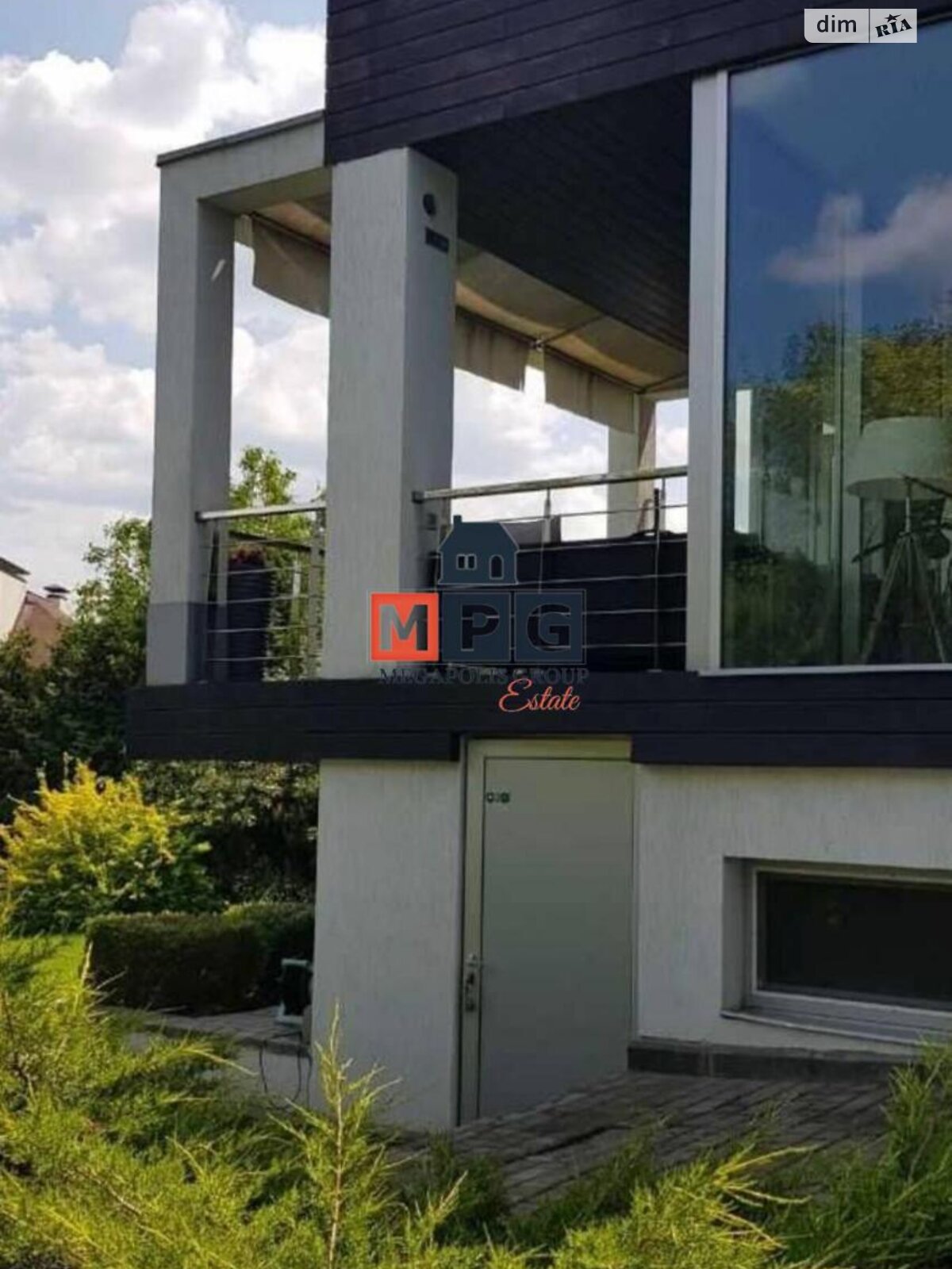двоповерховий будинок, 350 кв. м, кирпич. Продаж у Коротичі фото 1 двоповерховий будинок, 350 кв. м, кирпич. Продаж у Коротичі фото 1