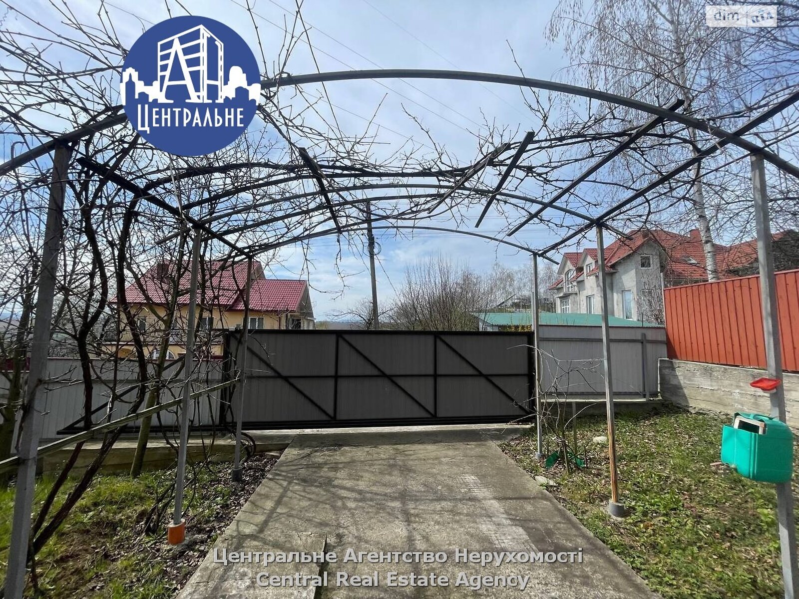 двухэтажный дом беседка, 223.8 кв. м, кирпич. Продажа в Коровии фото 1 двухэтажный дом беседка, 223.8 кв. м, кирпич. Продажа в Коровии фото 1