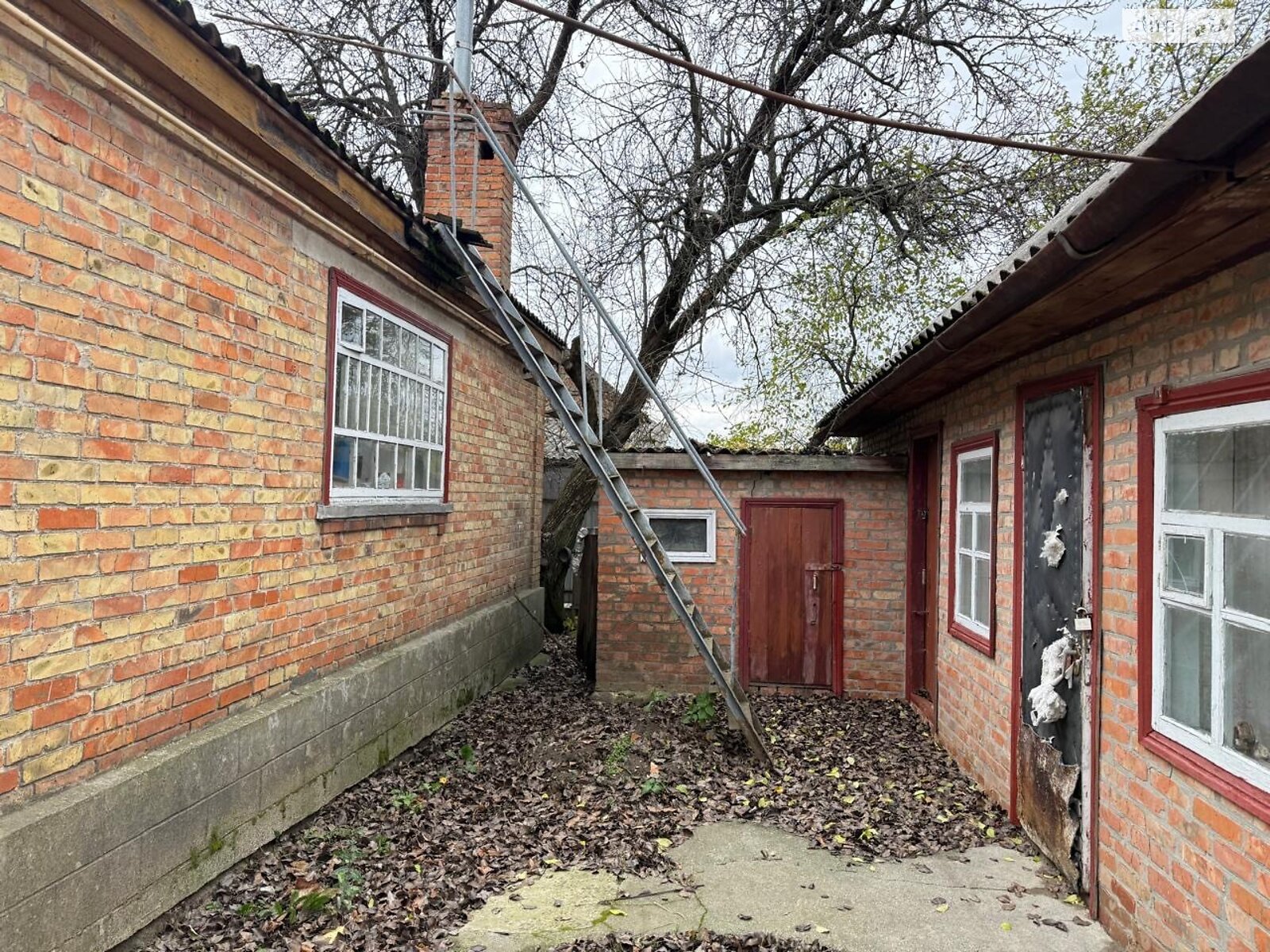 одноэтажный дом, 73.7 кв. м, кирпич. Продажа в Корсуне-Шевченковском район Корсунь-Шевченковский фото 1