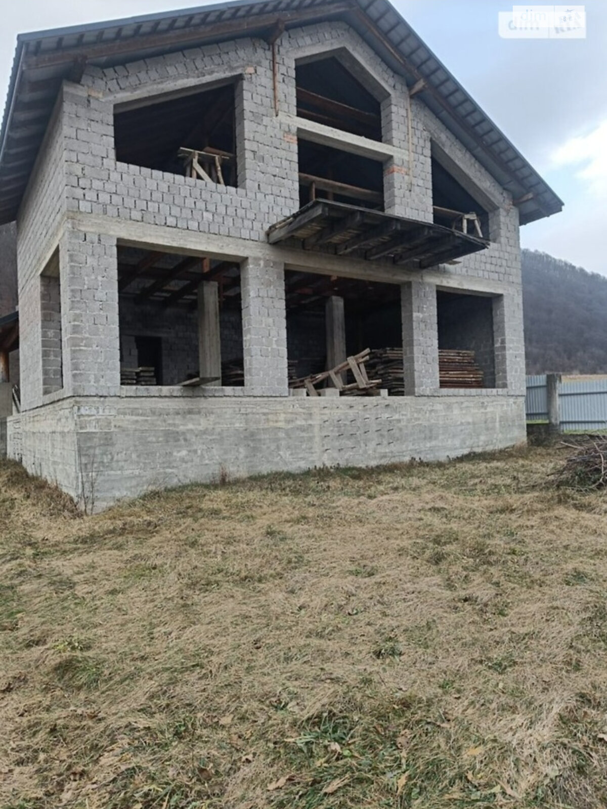 двоповерховий будинок, 300 кв. м, шлакоблок. Продаж у Костриній фото 1