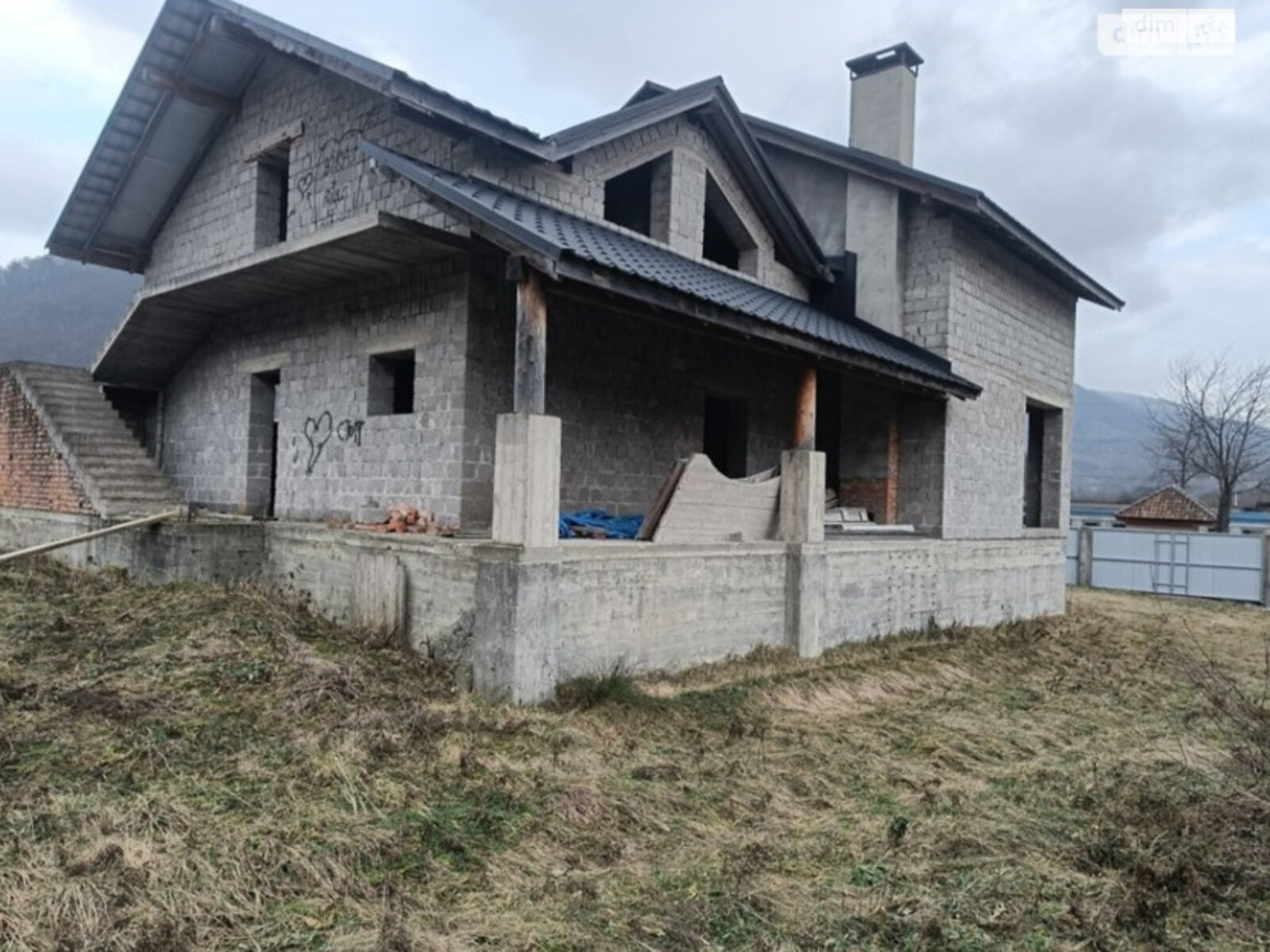 двоповерховий будинок, 300 кв. м, шлакоблок. Продаж у Костриній фото 1