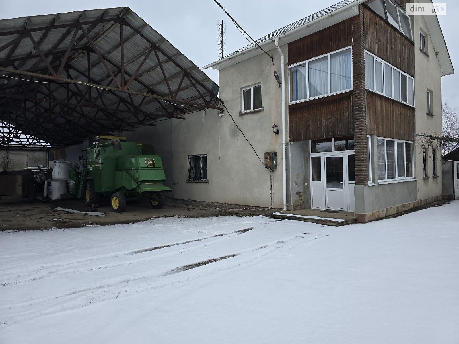 трехэтажный дом с верандой, 167.4 кв. м, кирпич. Продажа в Котовке фото 1 трехэтажный дом с верандой, 167.4 кв. м, кирпич. Продажа в Котовке фото 1