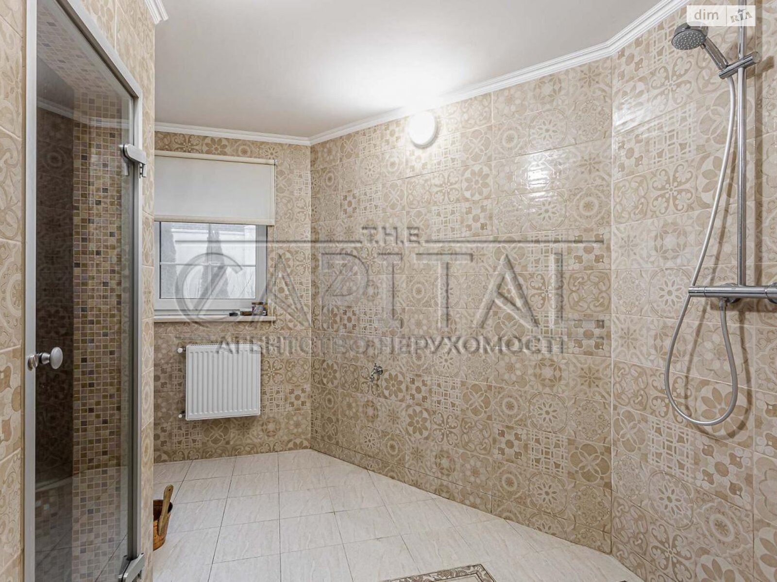 трехэтажный дом с балконом, 540 кв. м, кирпич. Продажа в Козине фото 1