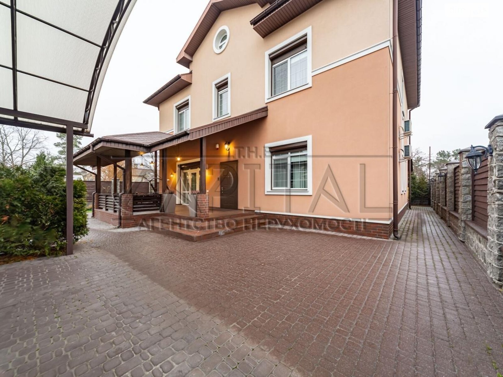 двоповерховий будинок з мансардою, 258 кв. м, цегла. Продаж у Козині фото 1 двоповерховий будинок з мансардою, 258 кв. м, цегла. Продаж у Козині фото 1