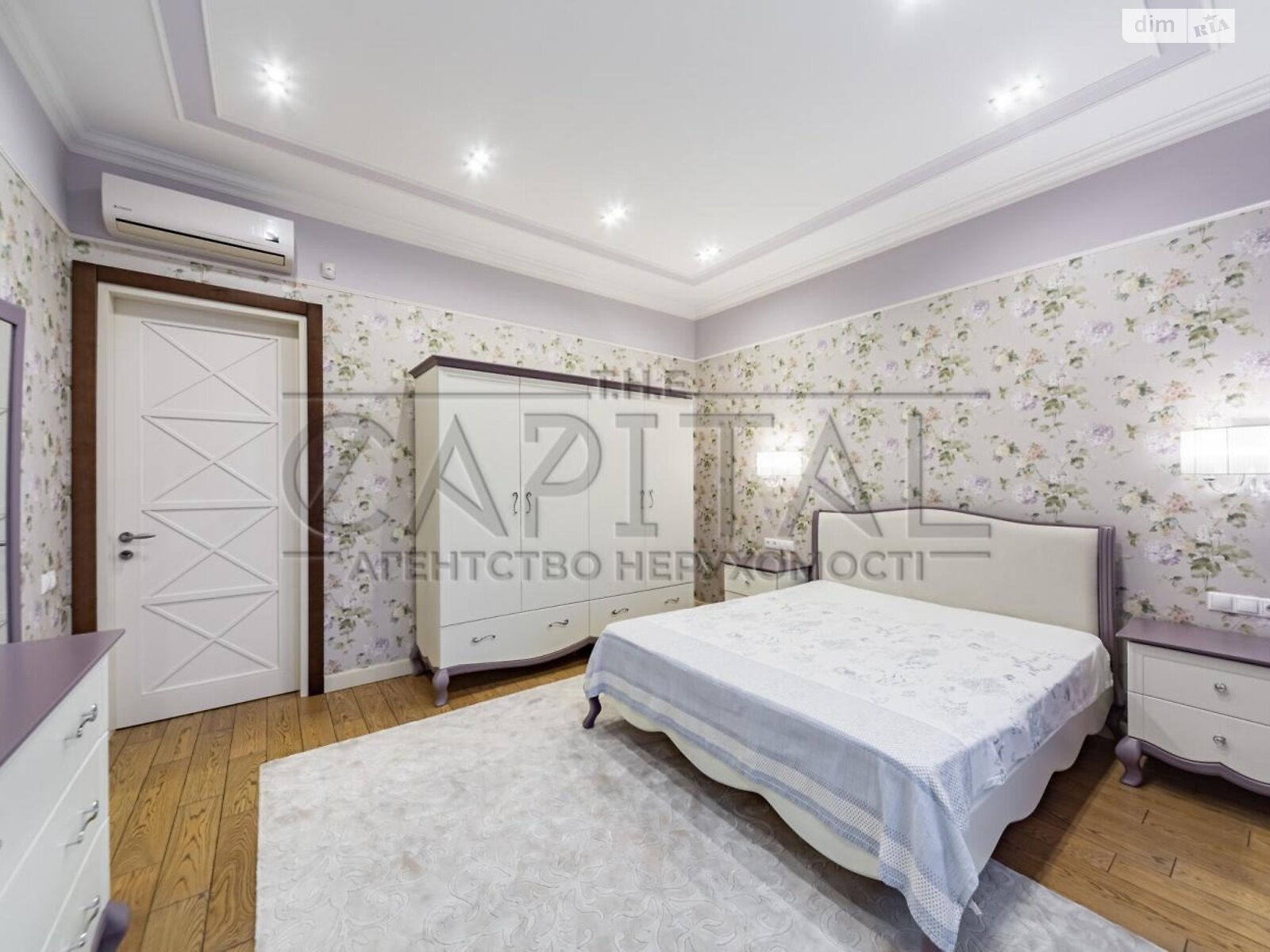 двоповерховий будинок з мансардою, 258 кв. м, цегла. Продаж у Козині фото 1 двоповерховий будинок з мансардою, 258 кв. м, цегла. Продаж у Козині фото 1