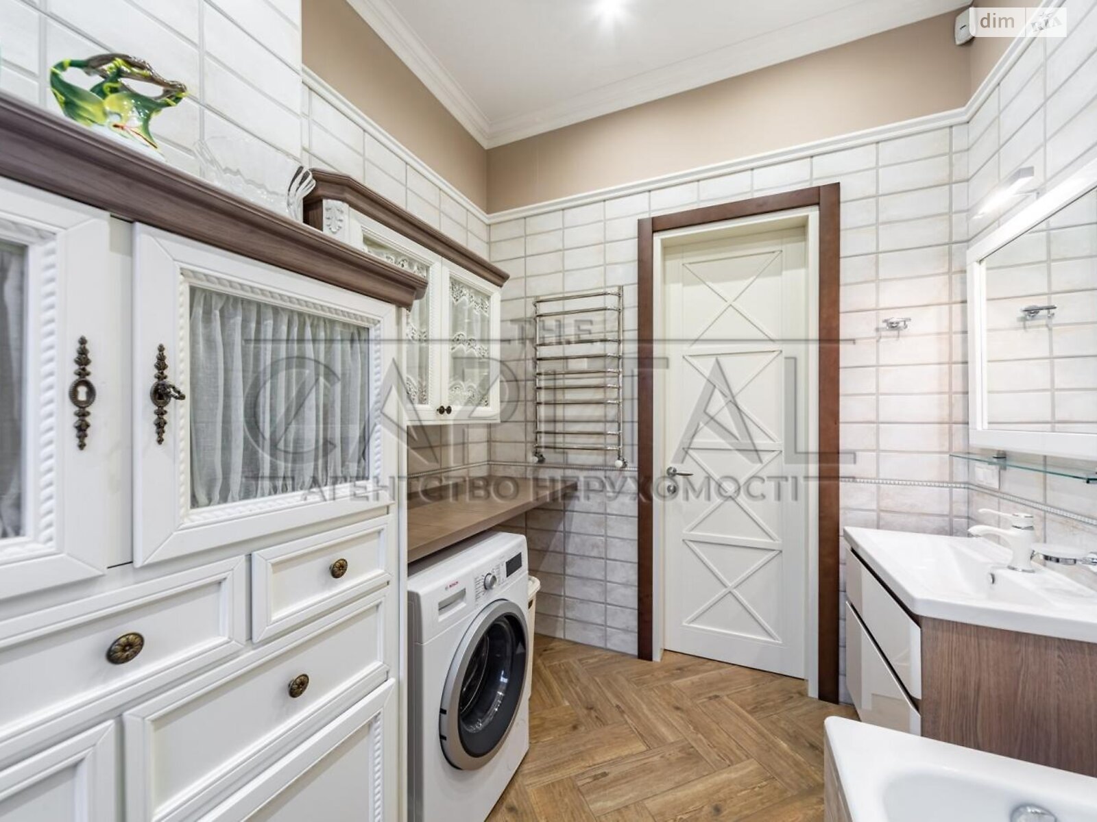 двоповерховий будинок з мансардою, 258 кв. м, цегла. Продаж у Козині фото 1 двоповерховий будинок з мансардою, 258 кв. м, цегла. Продаж у Козині фото 1