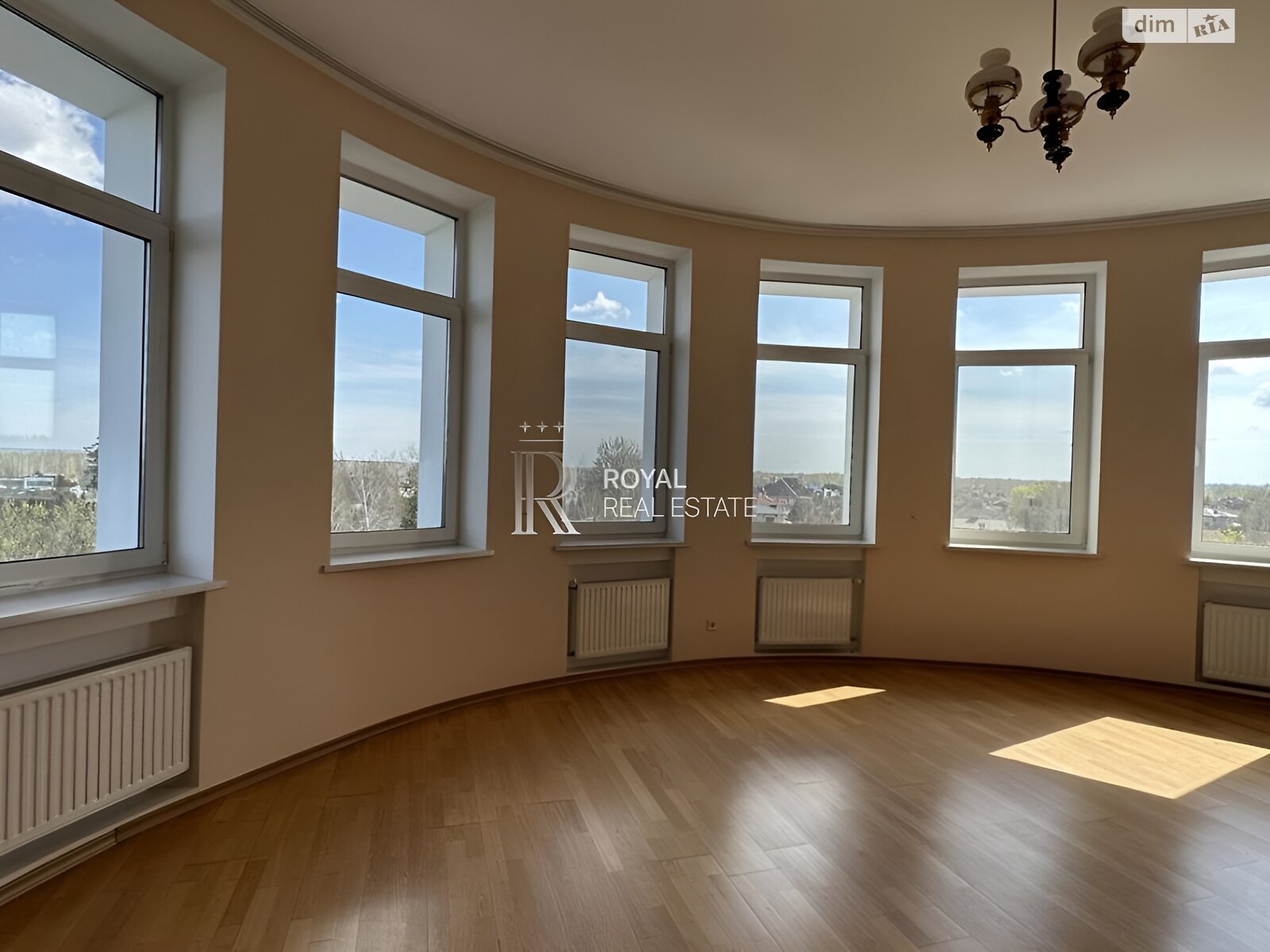 триповерховий будинок з гаражем, 645 кв. м, цегла. Продаж у Козині фото 1 триповерховий будинок з гаражем, 645 кв. м, цегла. Продаж у Козині фото 1