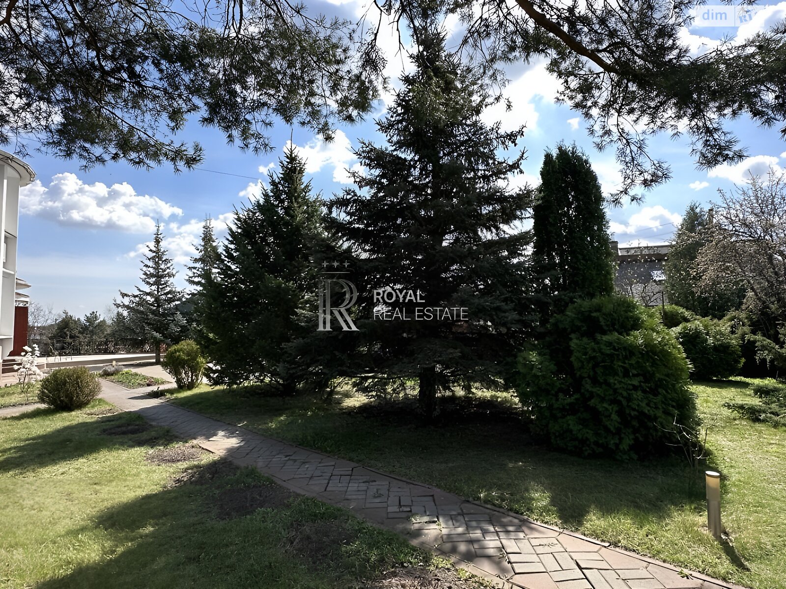 триповерховий будинок з гаражем, 645 кв. м, цегла. Продаж у Козині фото 1 триповерховий будинок з гаражем, 645 кв. м, цегла. Продаж у Козині фото 1