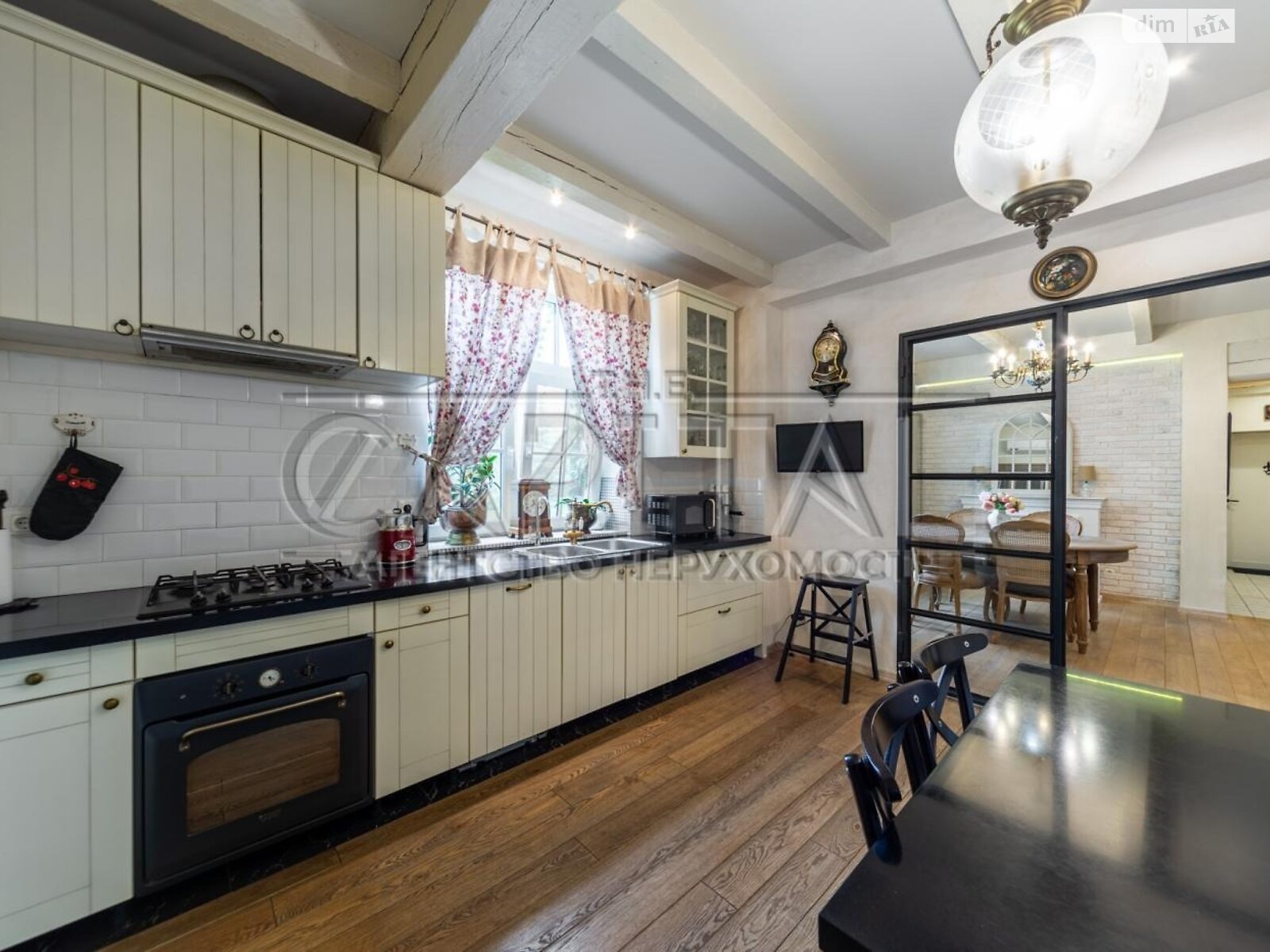 двухэтажный дом с отоплением, 200 кв. м, кирпич. Продажа в Козине фото 1 двухэтажный дом с отоплением, 200 кв. м, кирпич. Продажа в Козине фото 1
