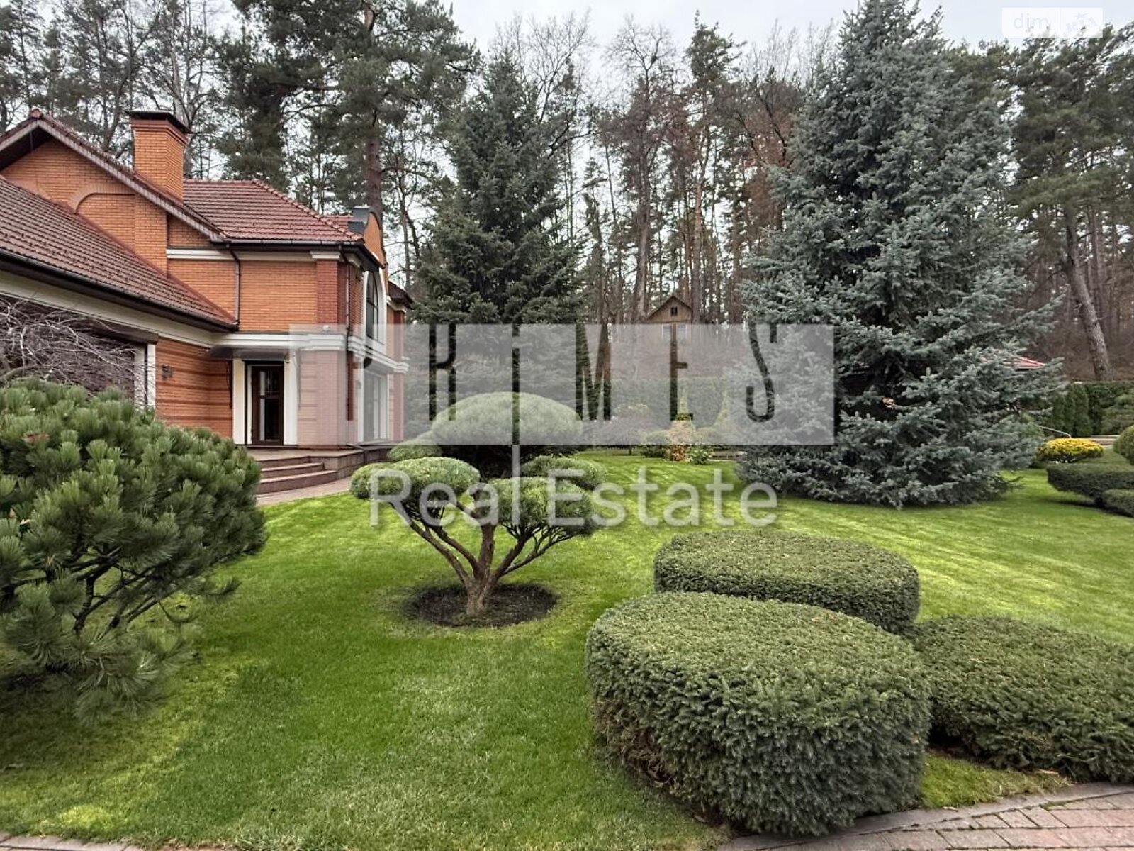 триповерховий будинок, 890 кв. м, цегла. Продаж у Козині фото 1