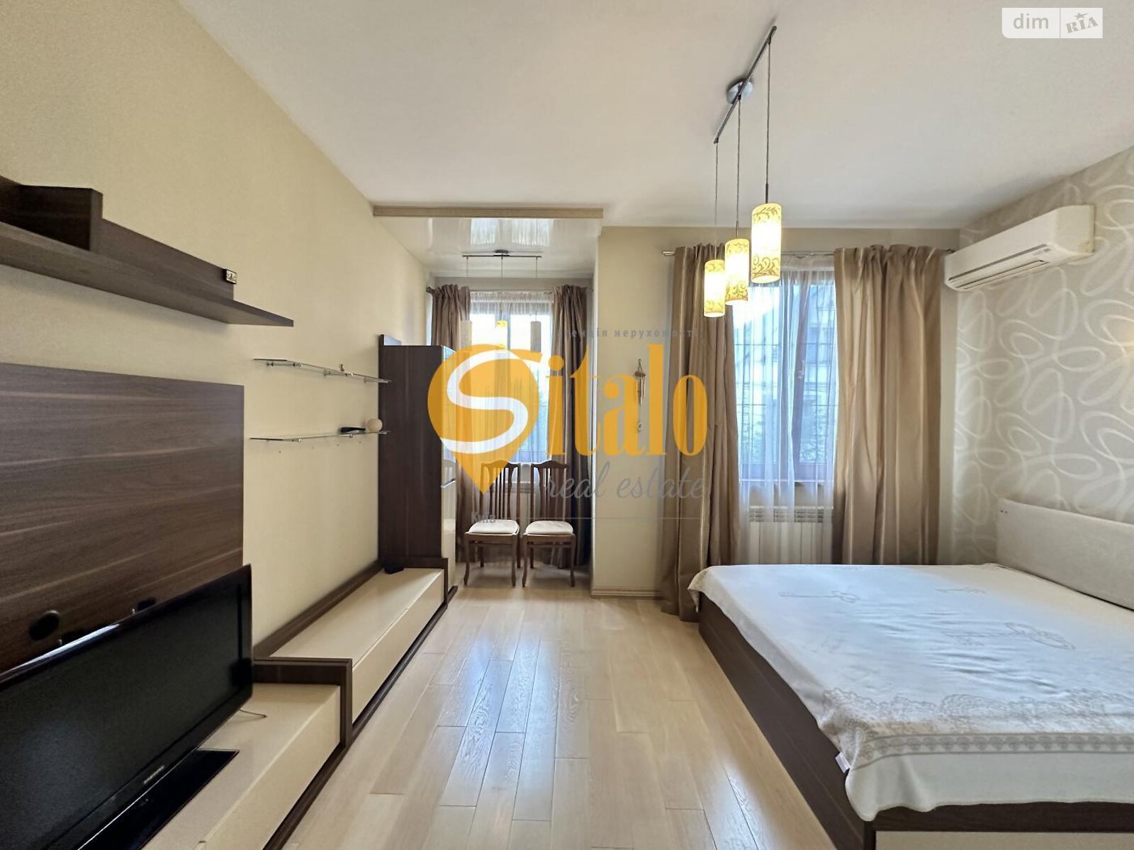 трехэтажный дом с отоплением, 390 кв. м, кирпич. Продажа в Козине фото 1 трехэтажный дом с отоплением, 390 кв. м, кирпич. Продажа в Козине фото 1