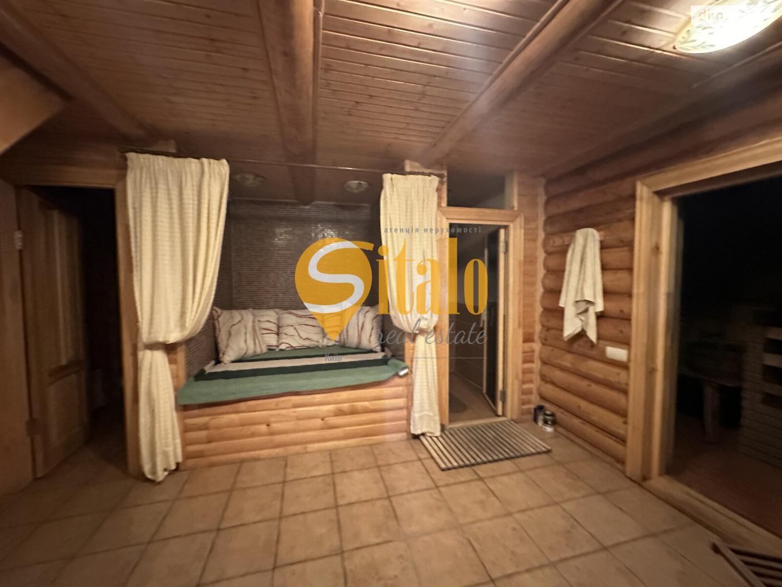 трехэтажный дом с отоплением, 390 кв. м, кирпич. Продажа в Козине фото 1 трехэтажный дом с отоплением, 390 кв. м, кирпич. Продажа в Козине фото 1