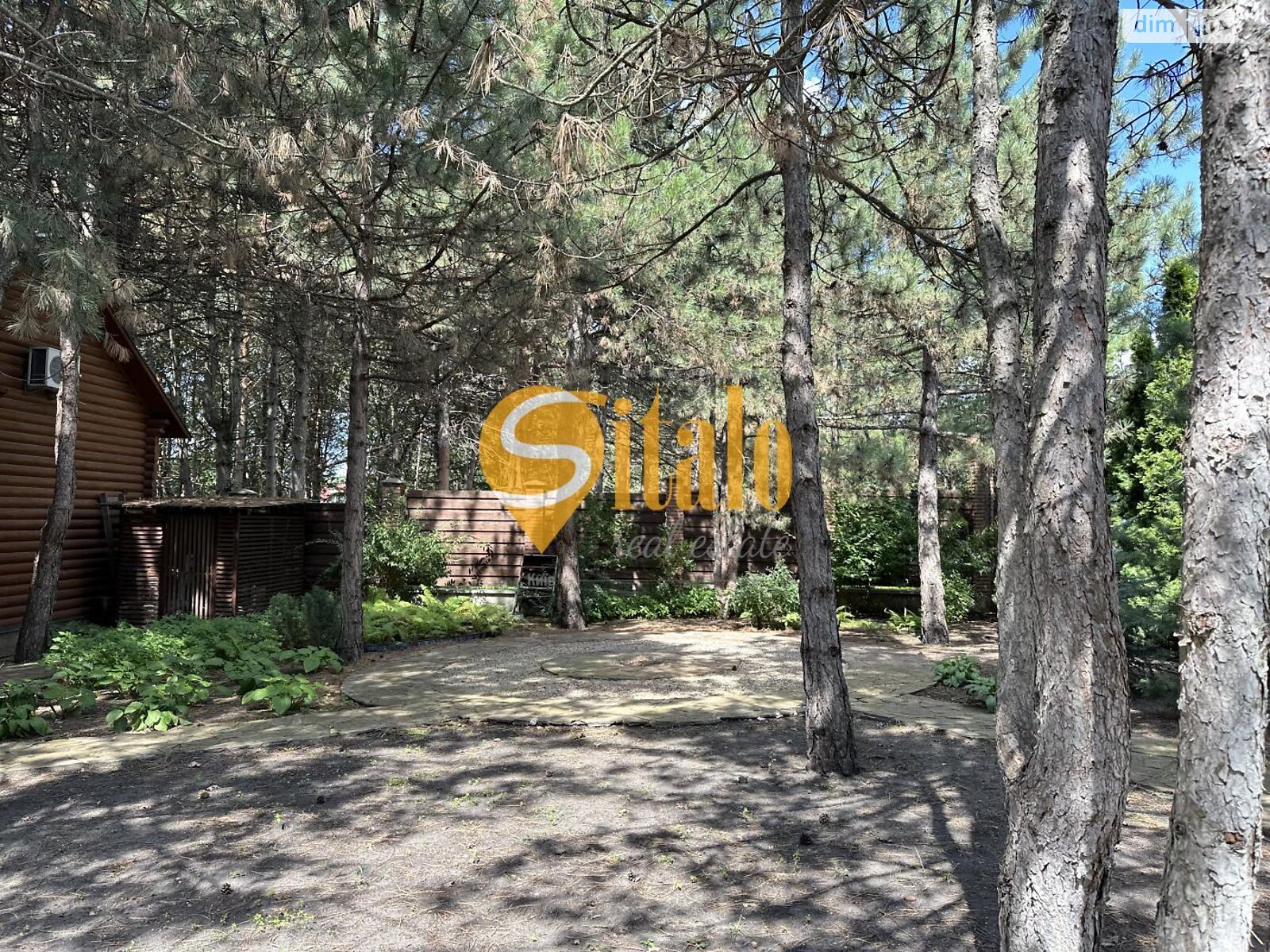 трехэтажный дом с отоплением, 390 кв. м, кирпич. Продажа в Козине фото 1 трехэтажный дом с отоплением, 390 кв. м, кирпич. Продажа в Козине фото 1