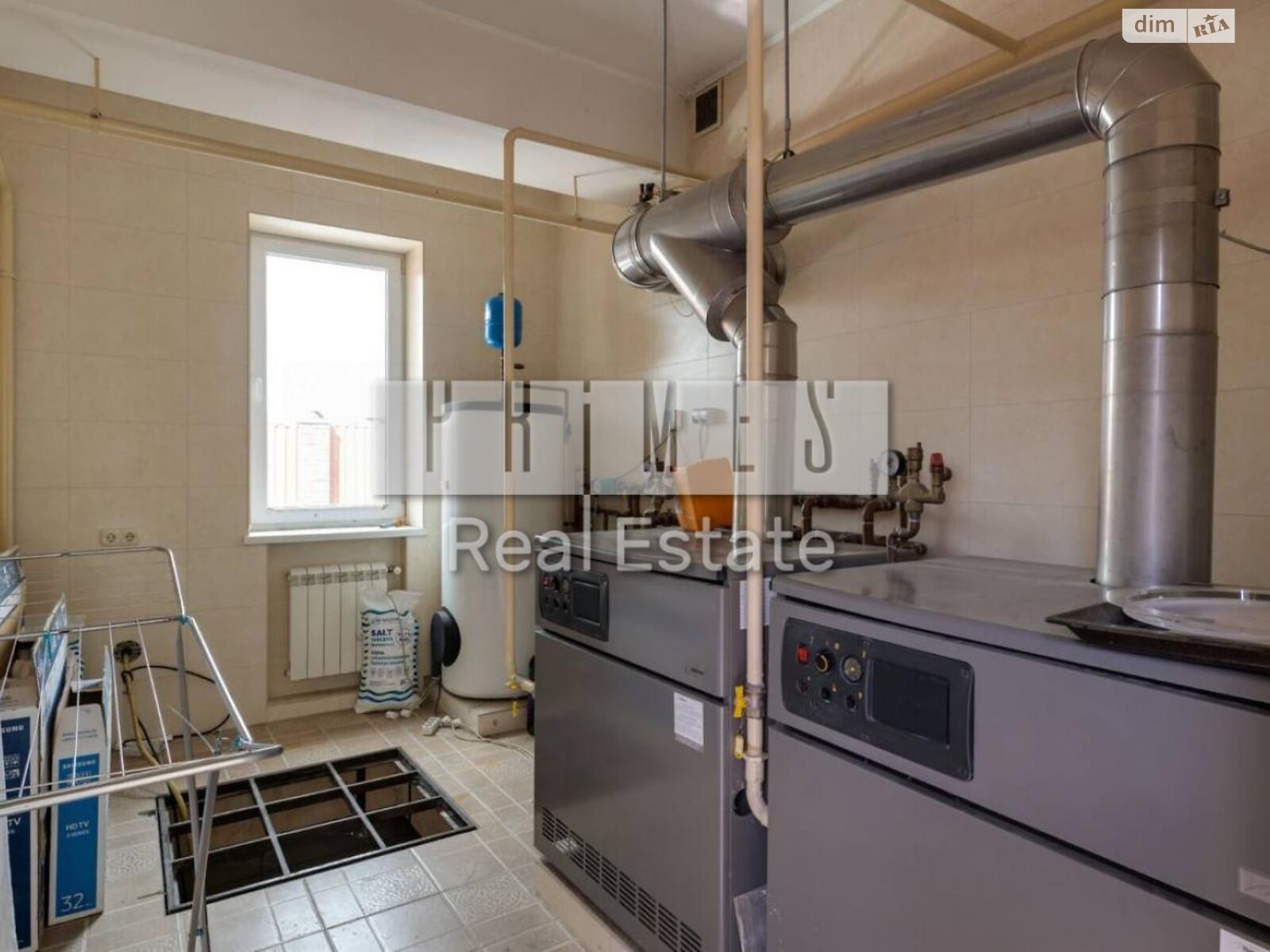 трехэтажный дом с гаражом, 912 кв. м, кирпич. Продажа в Козине фото 1 трехэтажный дом с гаражом, 912 кв. м, кирпич. Продажа в Козине фото 1