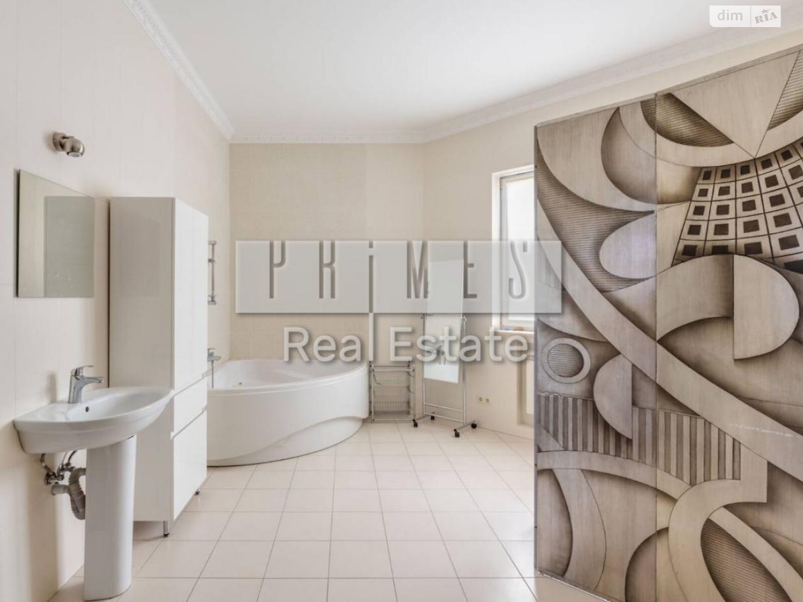 трехэтажный дом с гаражом, 912 кв. м, кирпич. Продажа в Козине фото 1 трехэтажный дом с гаражом, 912 кв. м, кирпич. Продажа в Козине фото 1