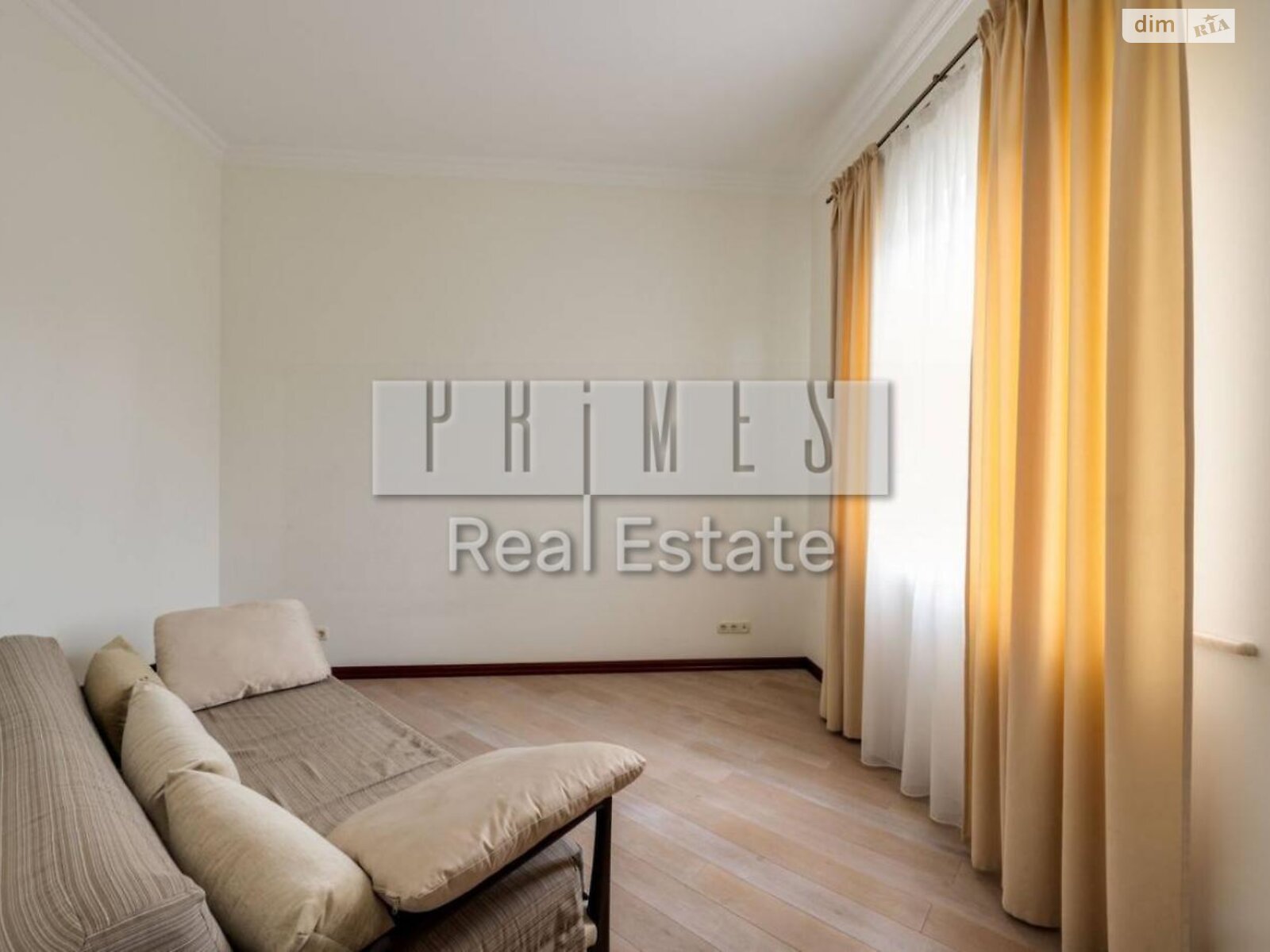 трехэтажный дом с гаражом, 912 кв. м, кирпич. Продажа в Козине фото 1 трехэтажный дом с гаражом, 912 кв. м, кирпич. Продажа в Козине фото 1