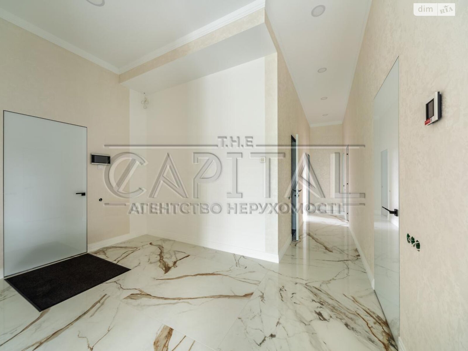 двоповерховий будинок з гаражем, 400 кв. м, цегла. Продаж у Козині фото 1 двоповерховий будинок з гаражем, 400 кв. м, цегла. Продаж у Козині фото 1