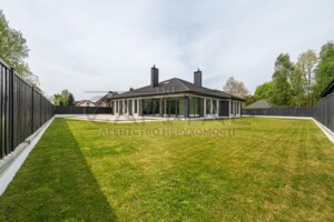 двухэтажный дом с гаражом, 281.1 кв. м, кирпич. Продажа в Козине фото 2