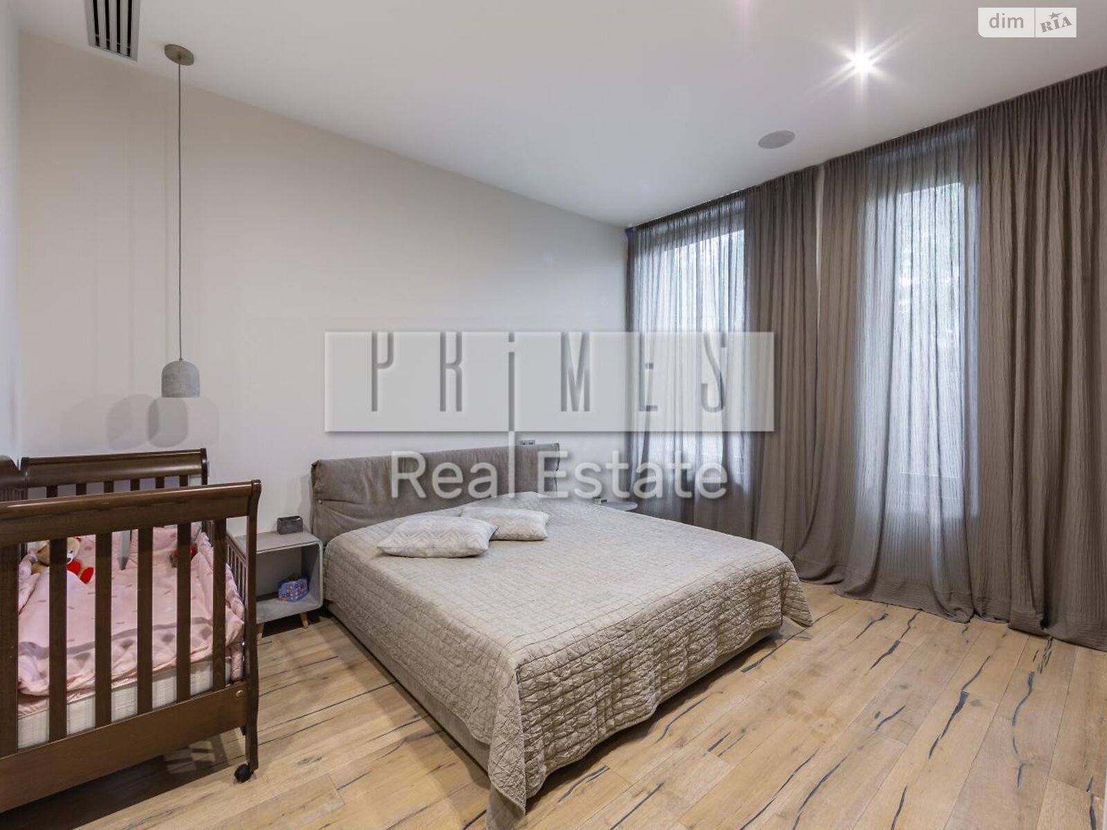 двухэтажный дом с ремонтом, 840 кв. м, кирпич. Продажа в Козине фото 1 двухэтажный дом с ремонтом, 840 кв. м, кирпич. Продажа в Козине фото 1