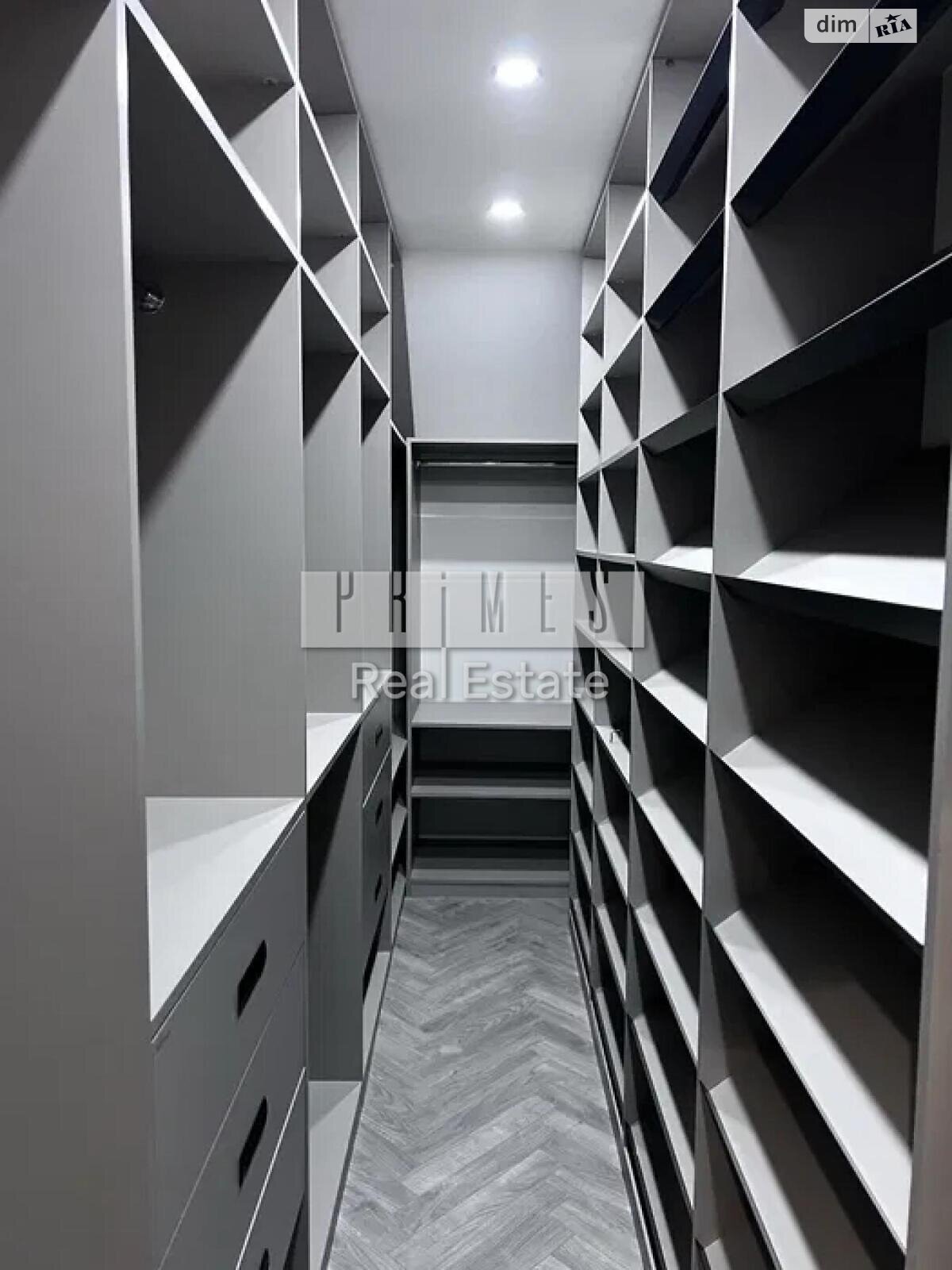 двоповерховий будинок з ремонтом, 410 кв. м, цегла. Продаж у Козині фото 1 двоповерховий будинок з ремонтом, 410 кв. м, цегла. Продаж у Козині фото 1