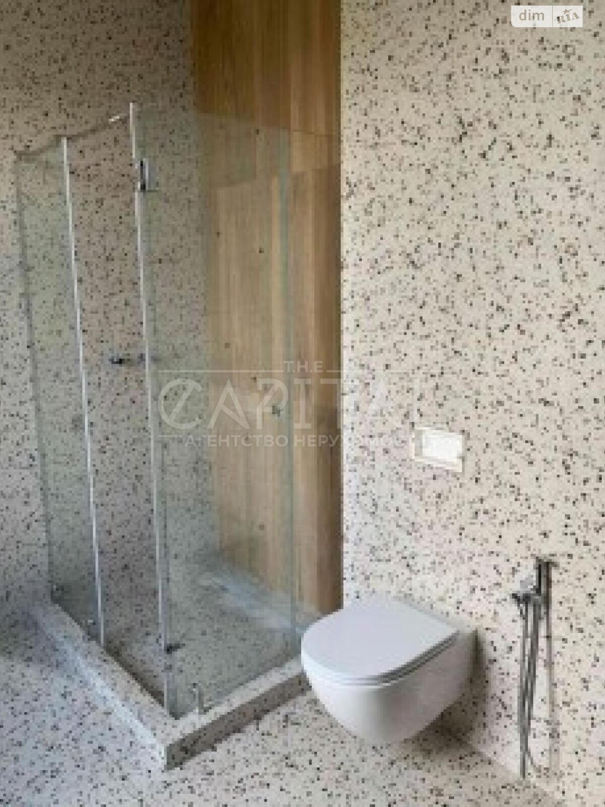 двухэтажный дом с гаражом, 650 кв. м, кирпич. Продажа в Козине фото 1 двухэтажный дом с гаражом, 650 кв. м, кирпич. Продажа в Козине фото 1