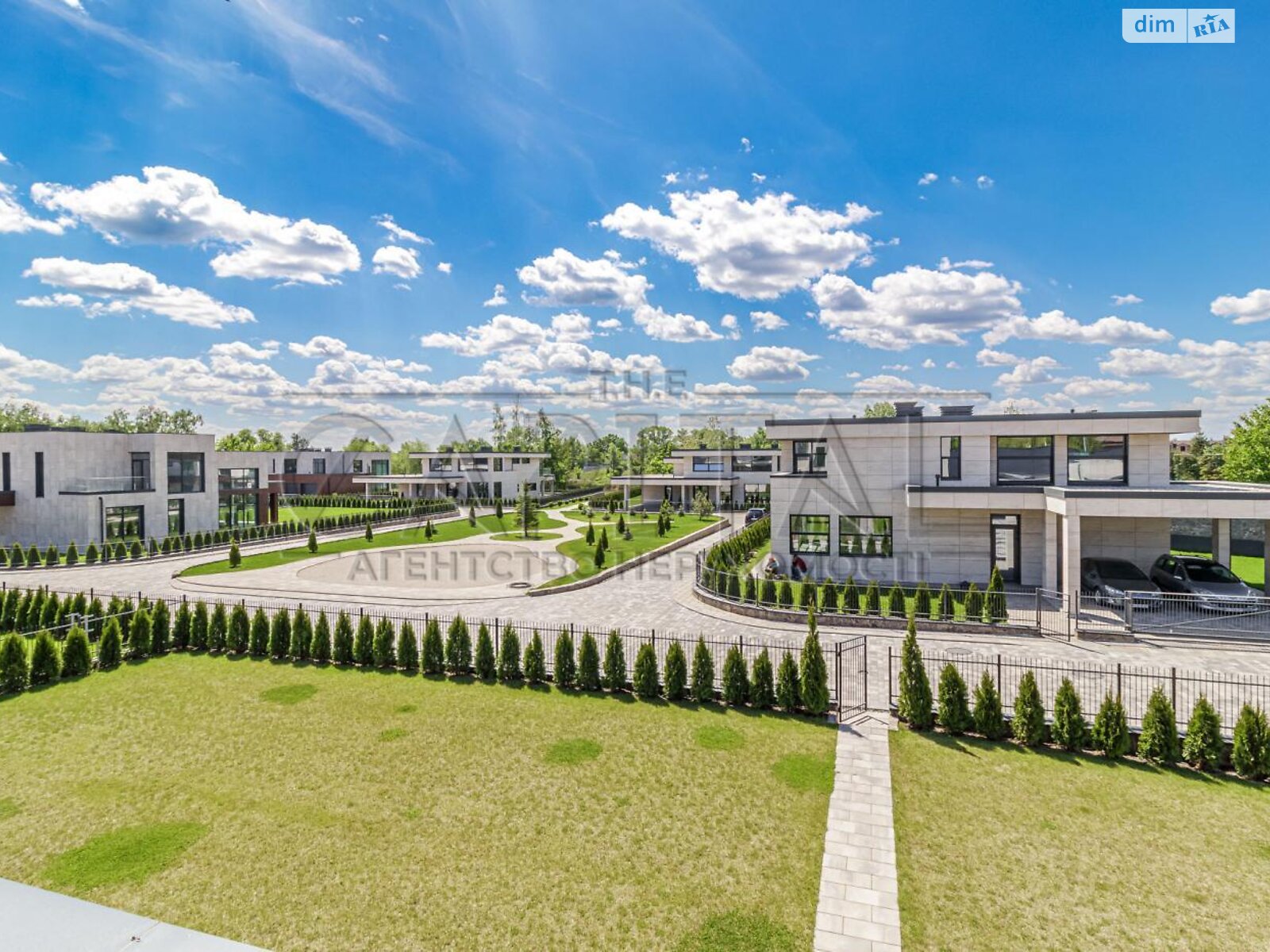 двухэтажный дом, 262 кв. м, кирпич. Продажа в Козине фото 1 двухэтажный дом, 262 кв. м, кирпич. Продажа в Козине фото 1