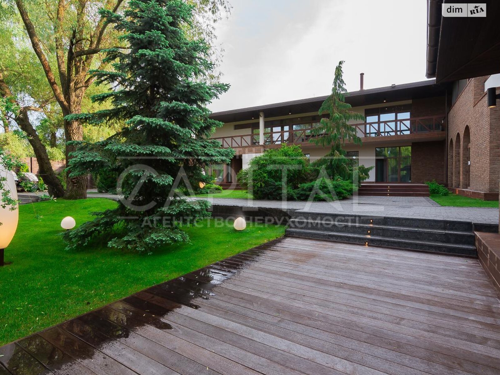 двухэтажный дом, 1200 кв. м, кирпич. Продажа в Козине фото 1 двухэтажный дом, 1200 кв. м, кирпич. Продажа в Козине фото 1