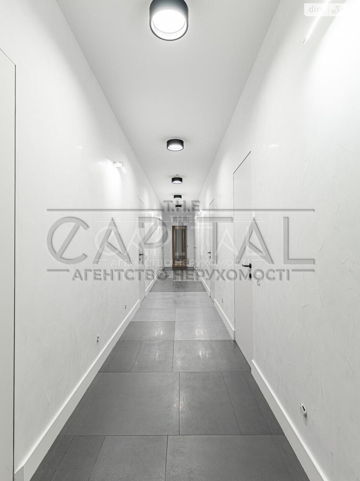 двухэтажный дом, 1200 кв. м, кирпич. Продажа в Козине фото 1 двухэтажный дом, 1200 кв. м, кирпич. Продажа в Козине фото 1