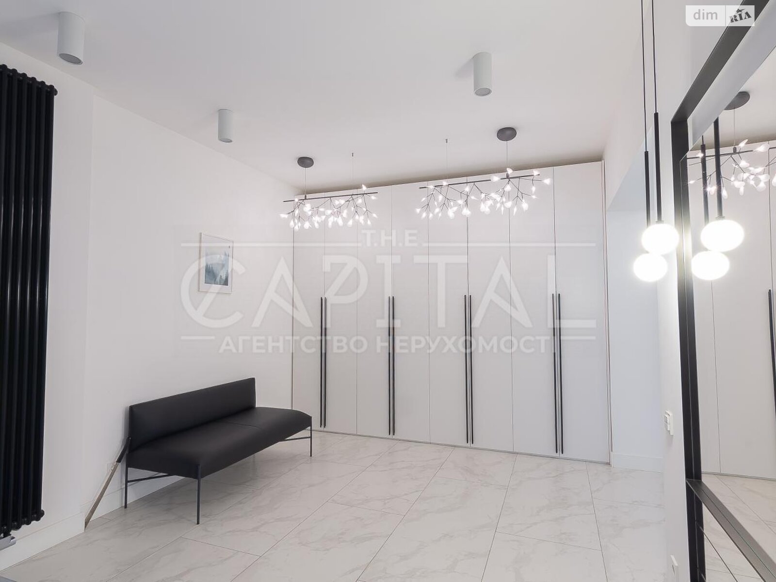 двухэтажный дом, 1200 кв. м, кирпич. Продажа в Козине фото 1 двухэтажный дом, 1200 кв. м, кирпич. Продажа в Козине фото 1
