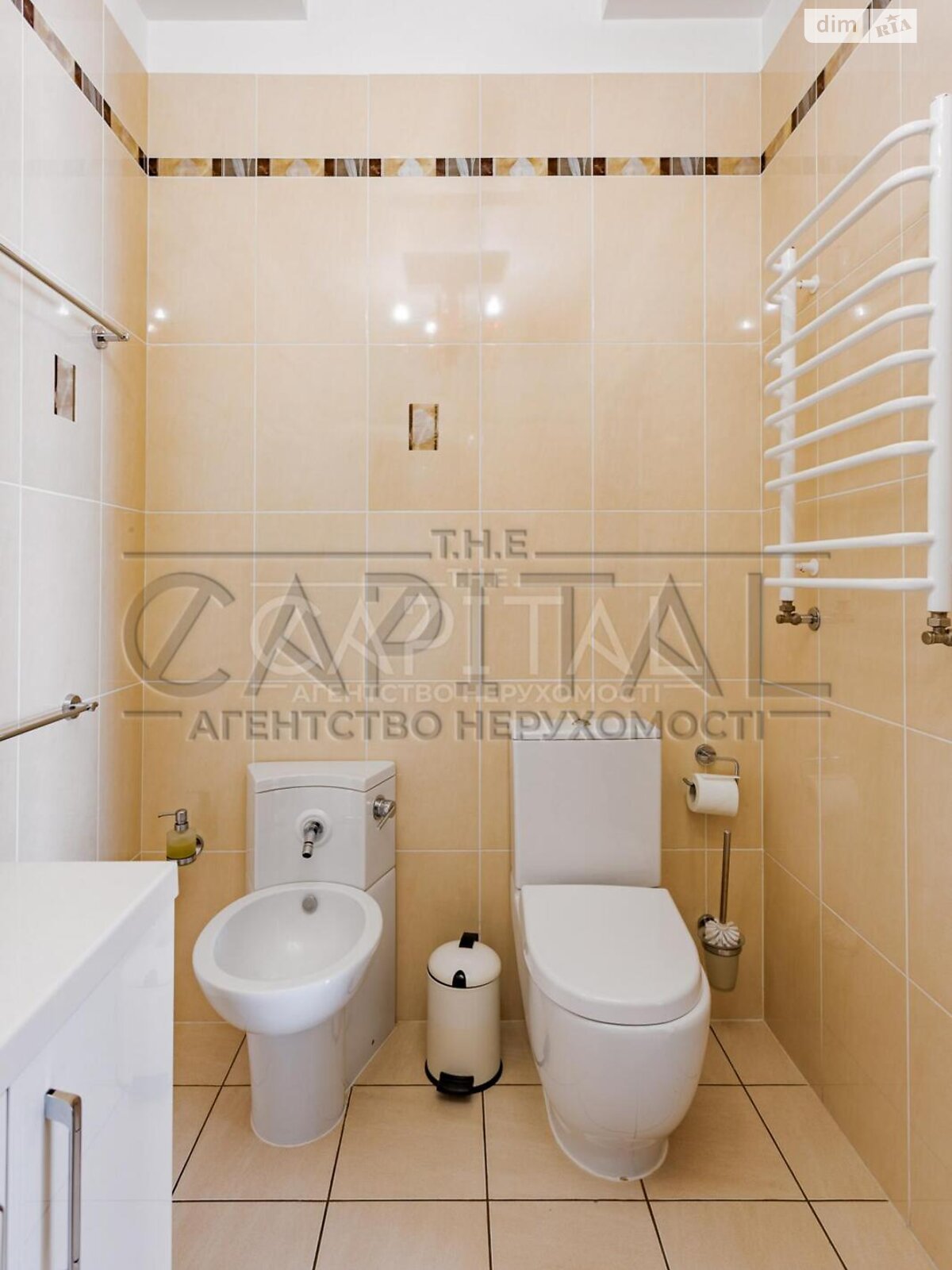 двоповерховий будинок, 1086.6 кв. м, цегла. Продаж у Козині фото 1 двоповерховий будинок, 1086.6 кв. м, цегла. Продаж у Козині фото 1
