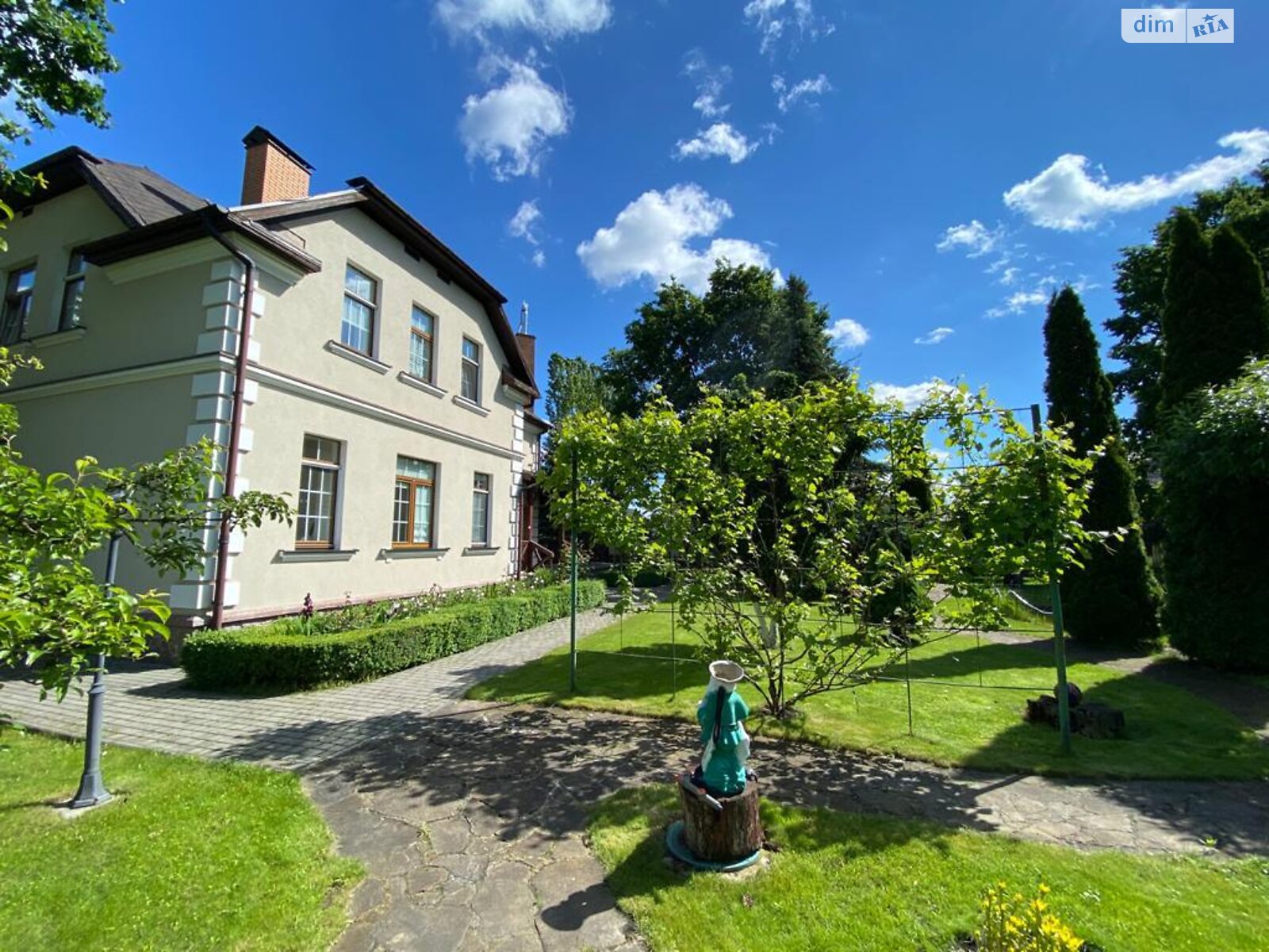 двухэтажный дом с верандой, 626.3 кв. м, кирпич. Продажа в Козине фото 1 двухэтажный дом с верандой, 626.3 кв. м, кирпич. Продажа в Козине фото 1