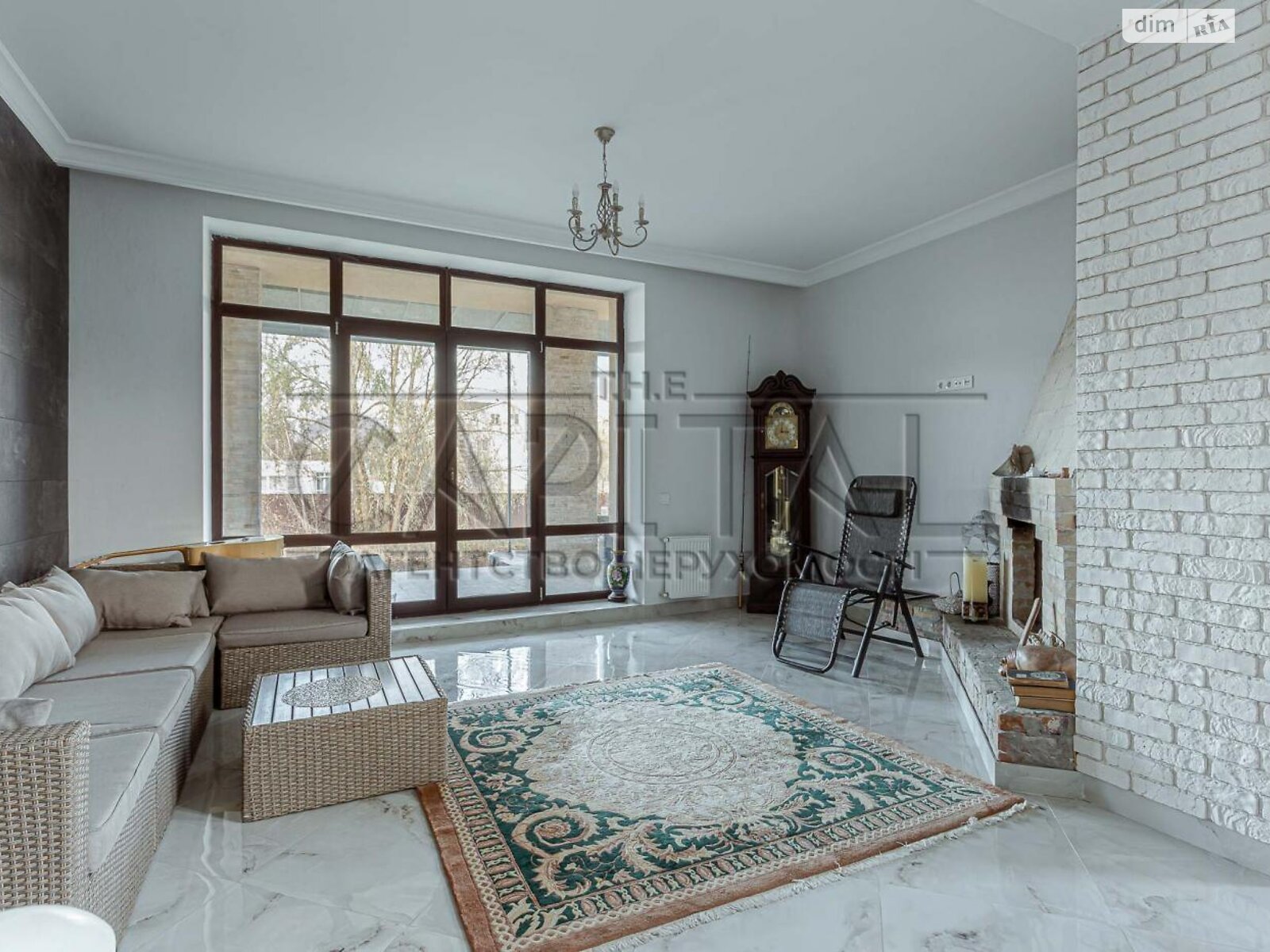 двухэтажный дом с гаражом, 690 кв. м, кирпич. Продажа в Козине фото 1 двухэтажный дом с гаражом, 690 кв. м, кирпич. Продажа в Козине фото 1