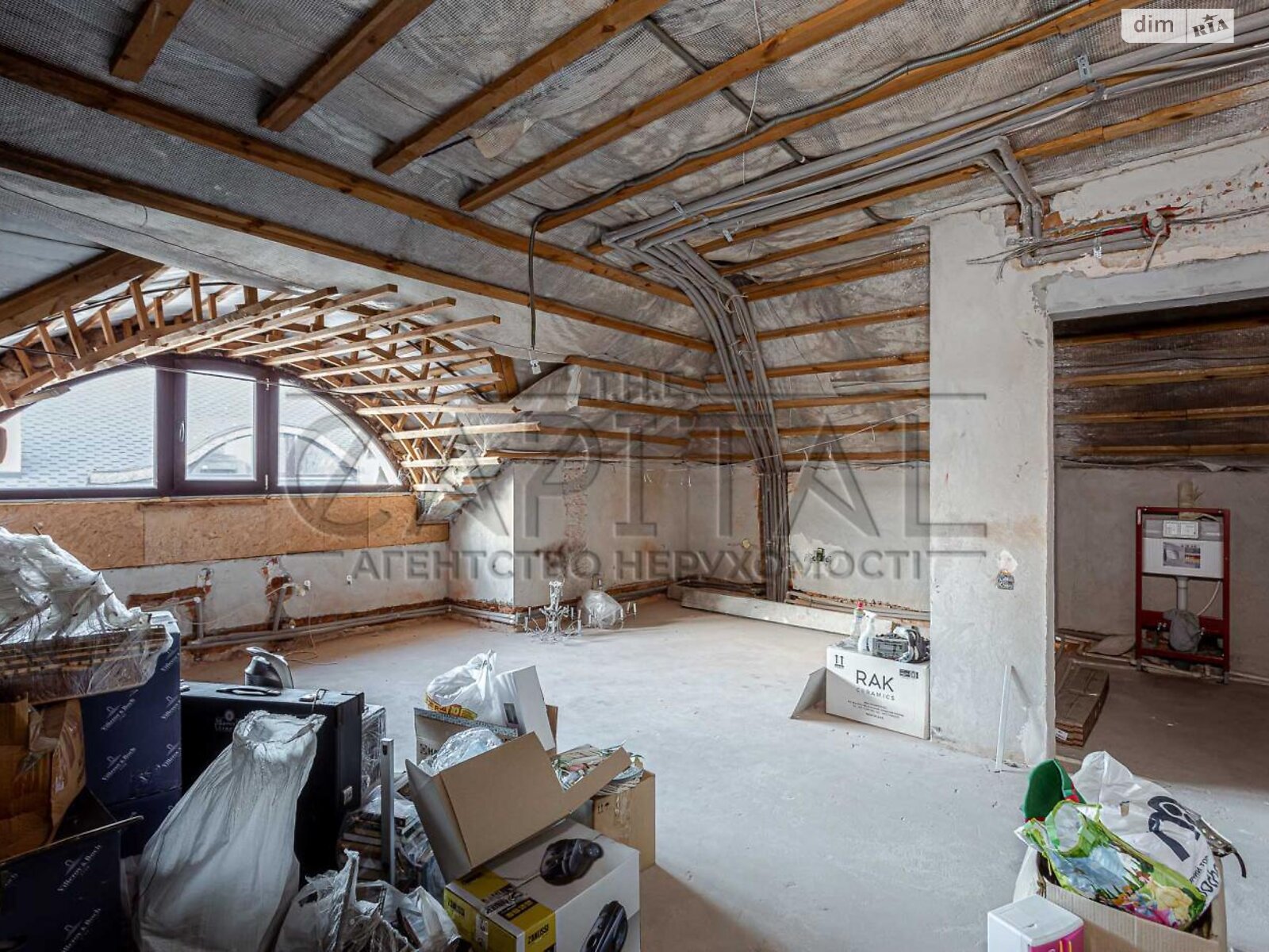двоповерховий будинок з гаражем, 690 кв. м, цегла. Продаж у Козині фото 1 двоповерховий будинок з гаражем, 690 кв. м, цегла. Продаж у Козині фото 1