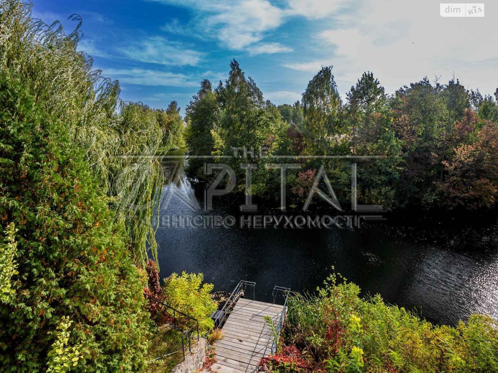 трехэтажный дом с гаражом, 490 кв. м, кирпич. Продажа в Козине фото 1 трехэтажный дом с гаражом, 490 кв. м, кирпич. Продажа в Козине фото 1
