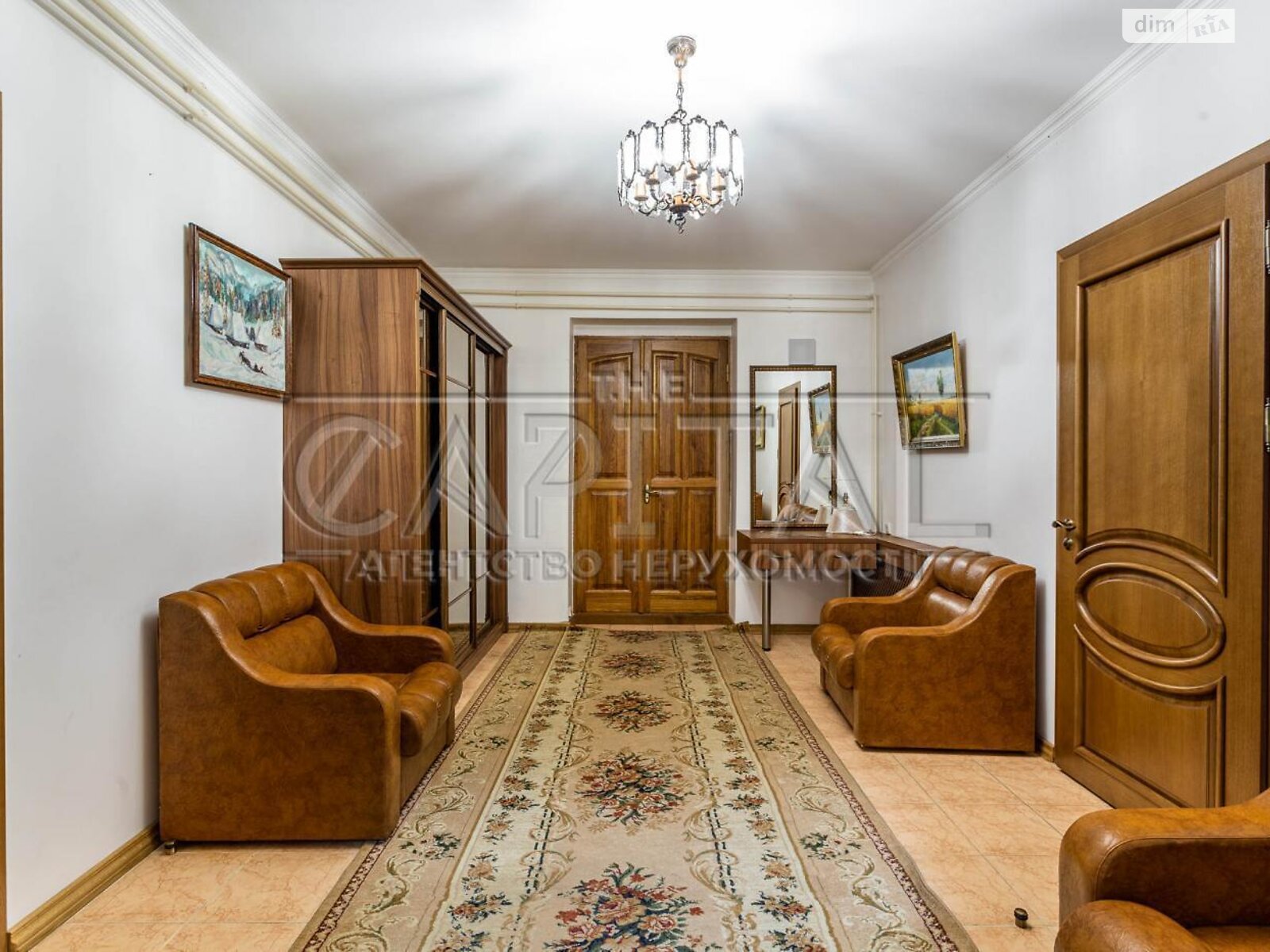 трехэтажный дом с гаражом, 490 кв. м, кирпич. Продажа в Козине фото 1 трехэтажный дом с гаражом, 490 кв. м, кирпич. Продажа в Козине фото 1