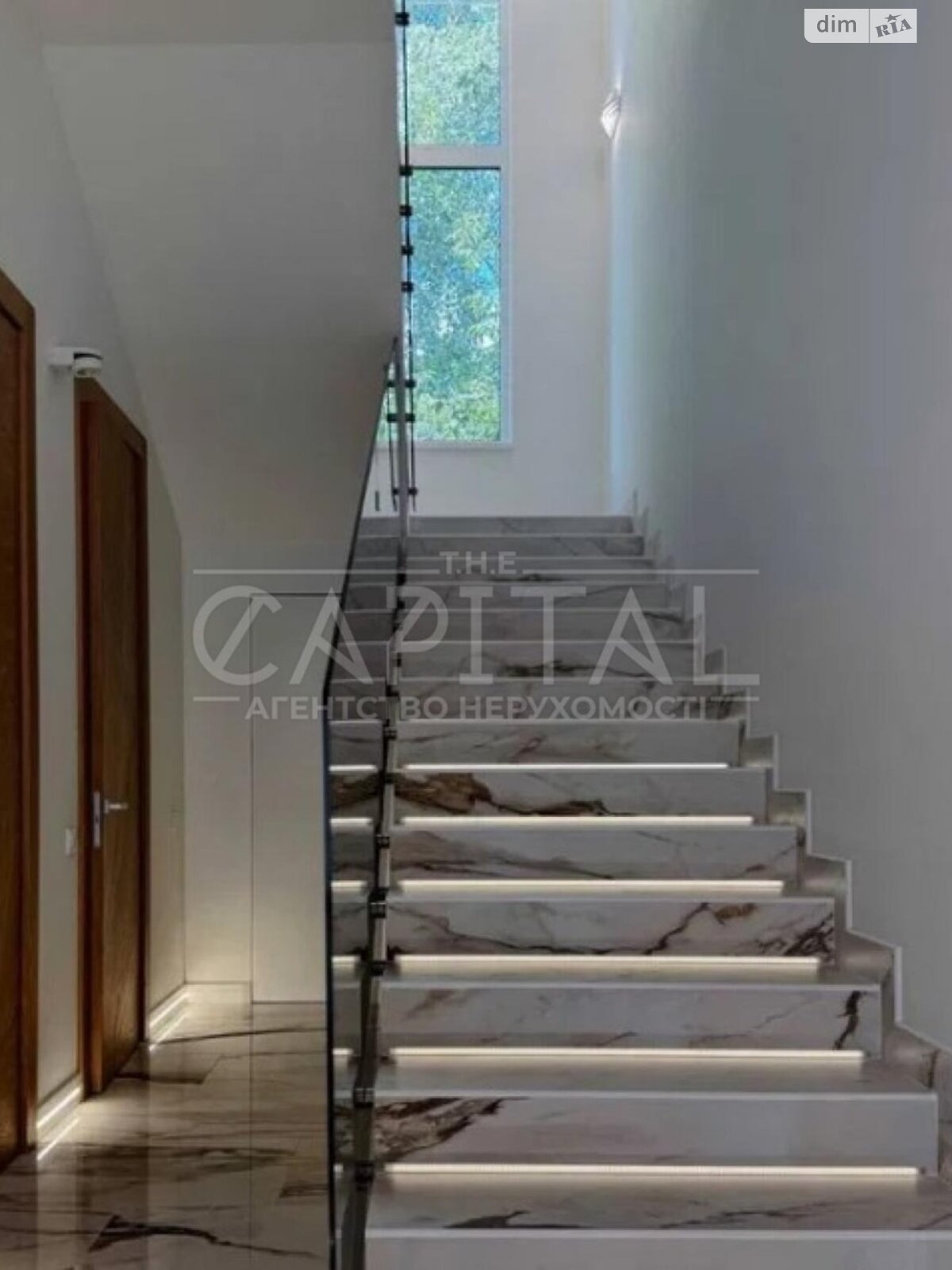 двоповерховий будинок з опаленням, 320 кв. м, цегла. Продаж у Козині фото 1 двоповерховий будинок з опаленням, 320 кв. м, цегла. Продаж у Козині фото 1