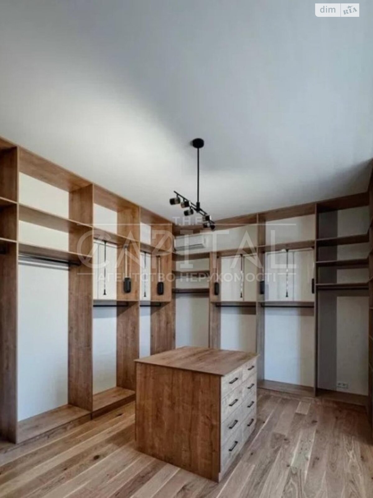 двоповерховий будинок з опаленням, 320 кв. м, цегла. Продаж у Козині фото 1 двоповерховий будинок з опаленням, 320 кв. м, цегла. Продаж у Козині фото 1