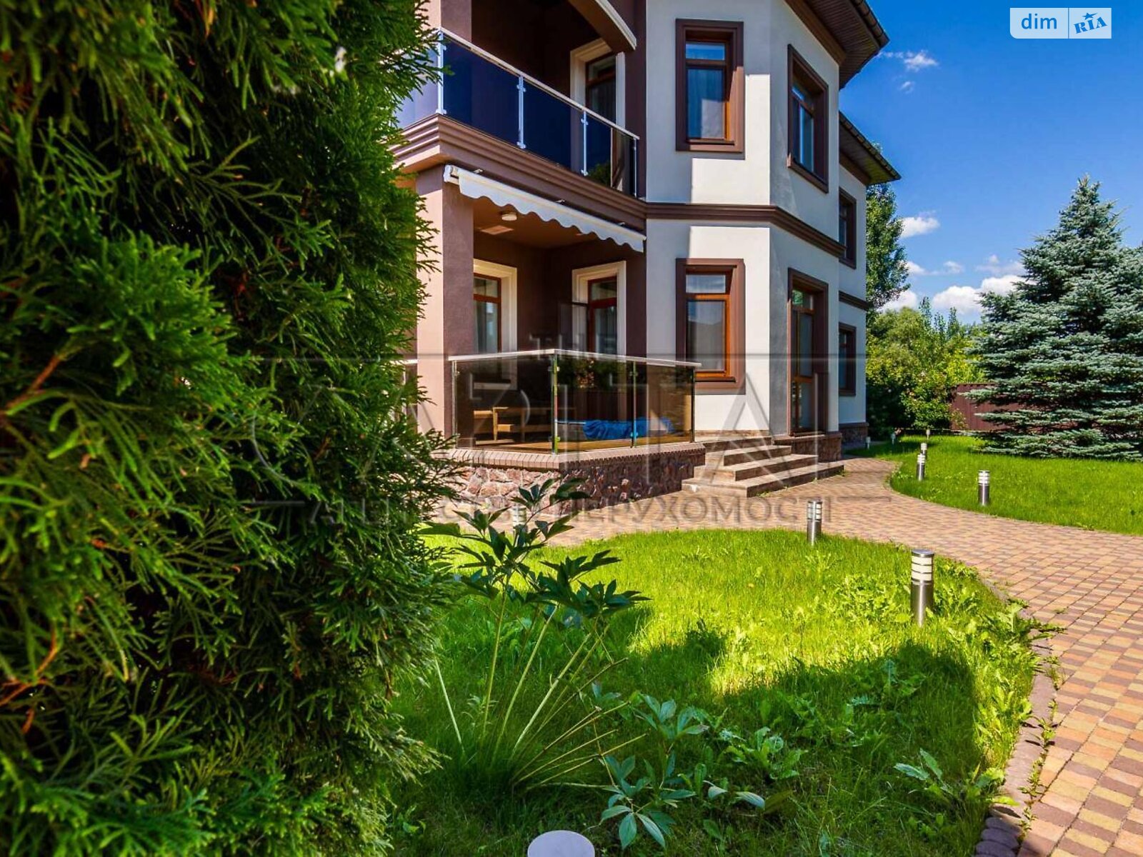 триповерховий будинок, 465.2 кв. м, цегла. Продаж у Козині фото 1 триповерховий будинок, 465.2 кв. м, цегла. Продаж у Козині фото 1
