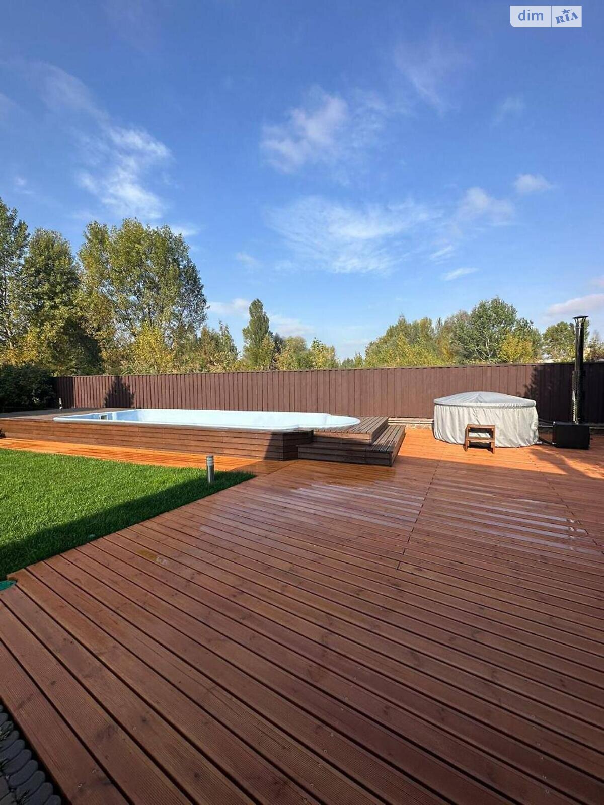 триповерховий будинок, 465.2 кв. м, цегла. Продаж у Козині фото 1 триповерховий будинок, 465.2 кв. м, цегла. Продаж у Козині фото 1