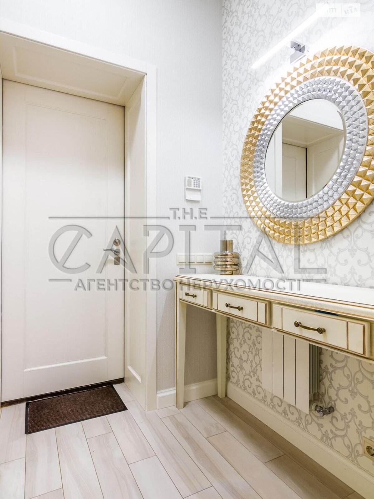 триповерховий будинок, 465.2 кв. м, цегла. Продаж у Козині фото 1 триповерховий будинок, 465.2 кв. м, цегла. Продаж у Козині фото 1
