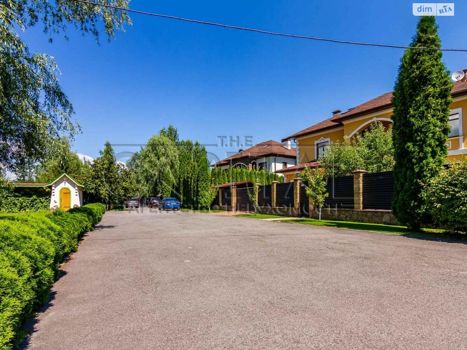 триповерховий будинок, 465.2 кв. м, цегла. Продаж у Козині фото 1 триповерховий будинок, 465.2 кв. м, цегла. Продаж у Козині фото 1