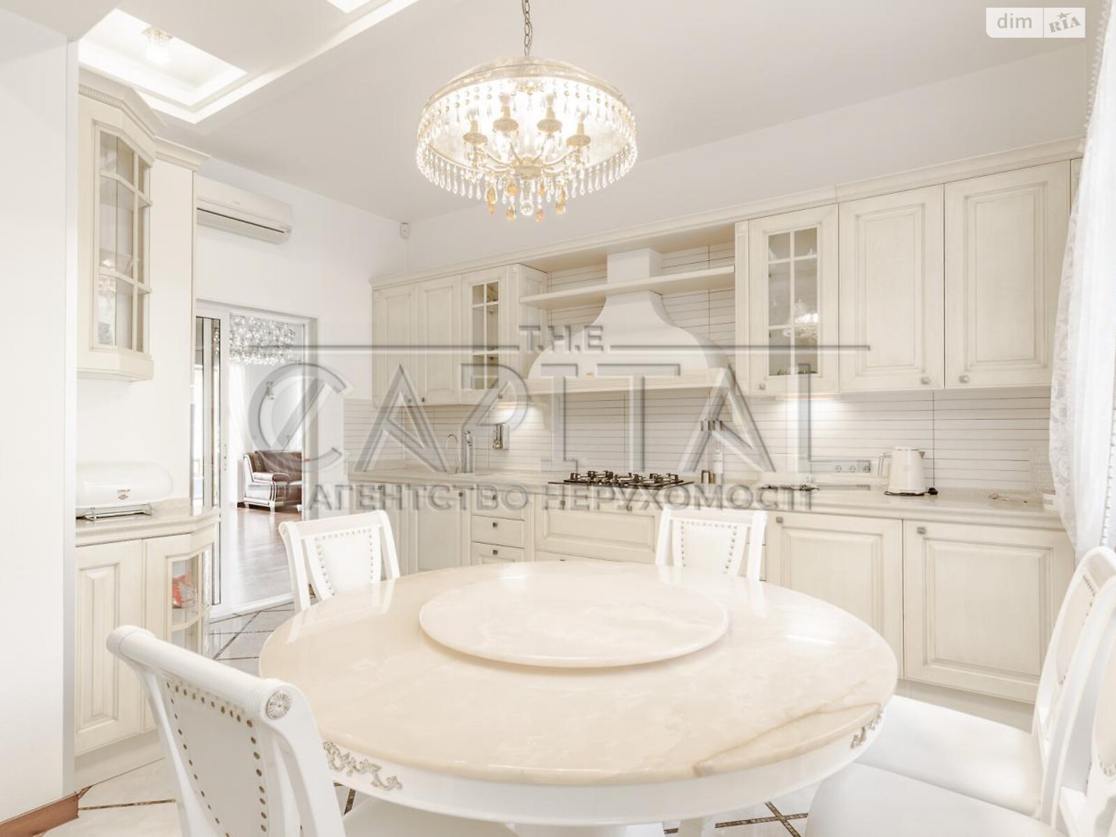 двоповерховий будинок, 1086.6 кв. м, цегла. Продаж у Козині фото 1 двоповерховий будинок, 1086.6 кв. м, цегла. Продаж у Козині фото 1