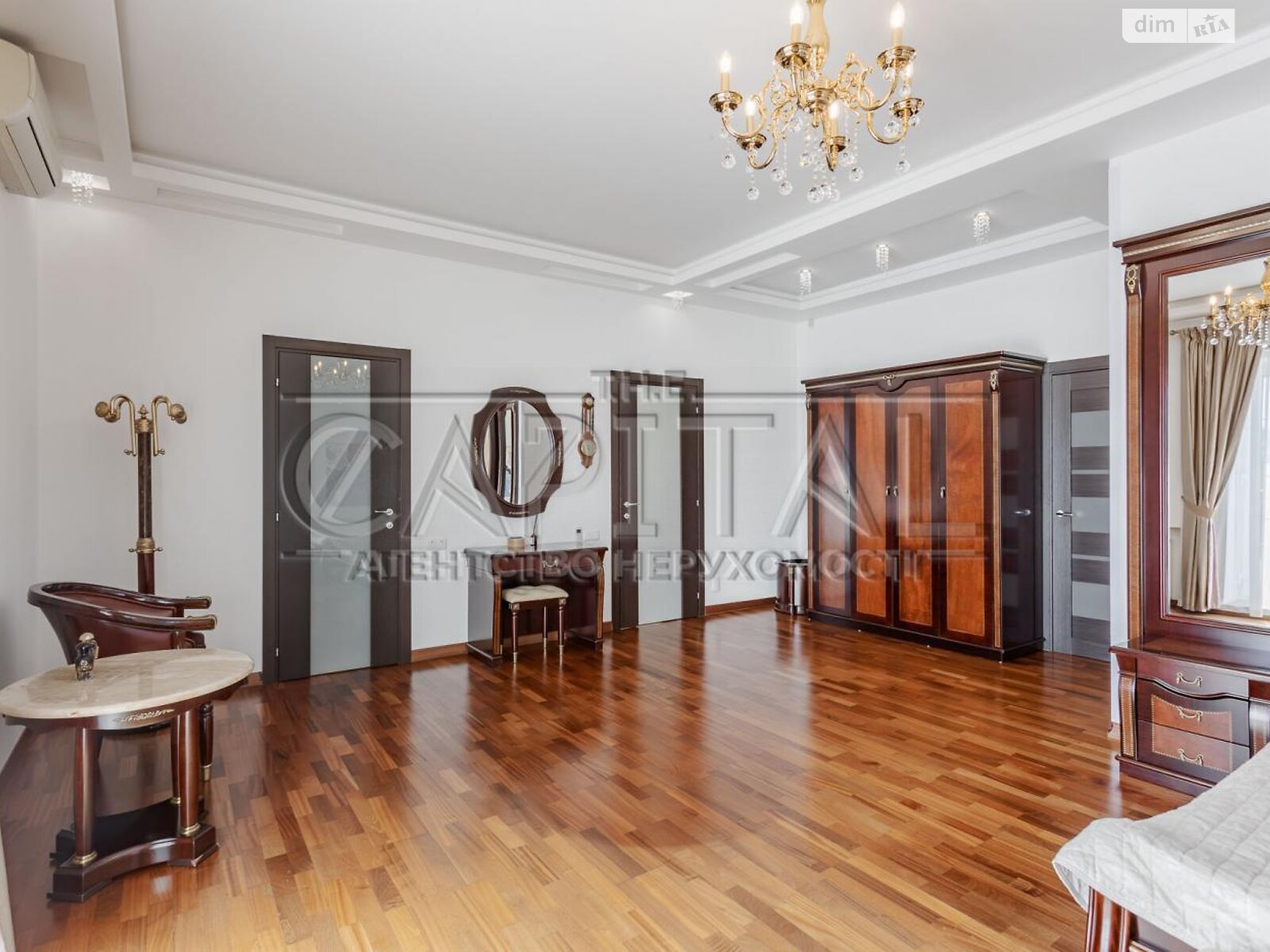 двоповерховий будинок, 1086.6 кв. м, цегла. Продаж у Козині фото 1 двоповерховий будинок, 1086.6 кв. м, цегла. Продаж у Козині фото 1